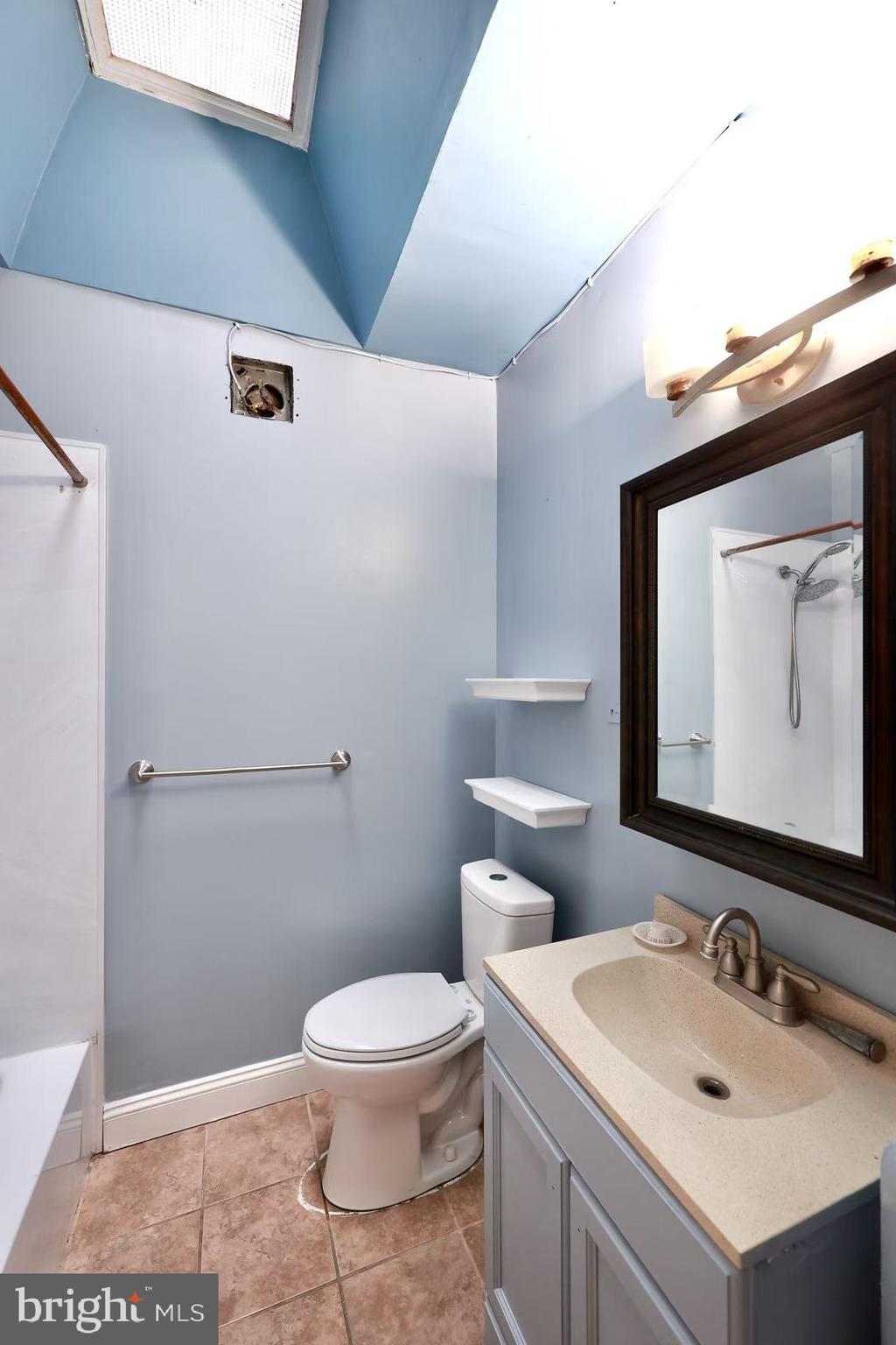 PHILADELPHIA (NORTHEAST) - Residential