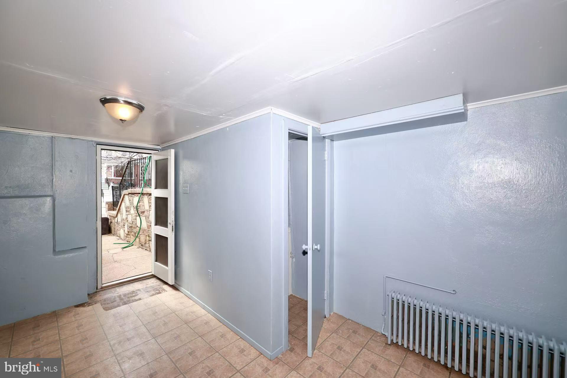 PHILADELPHIA (NORTHEAST) - Residential