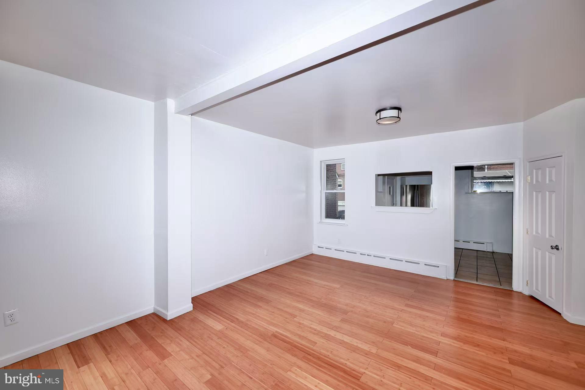 PHILADELPHIA (NORTHEAST) - Residential