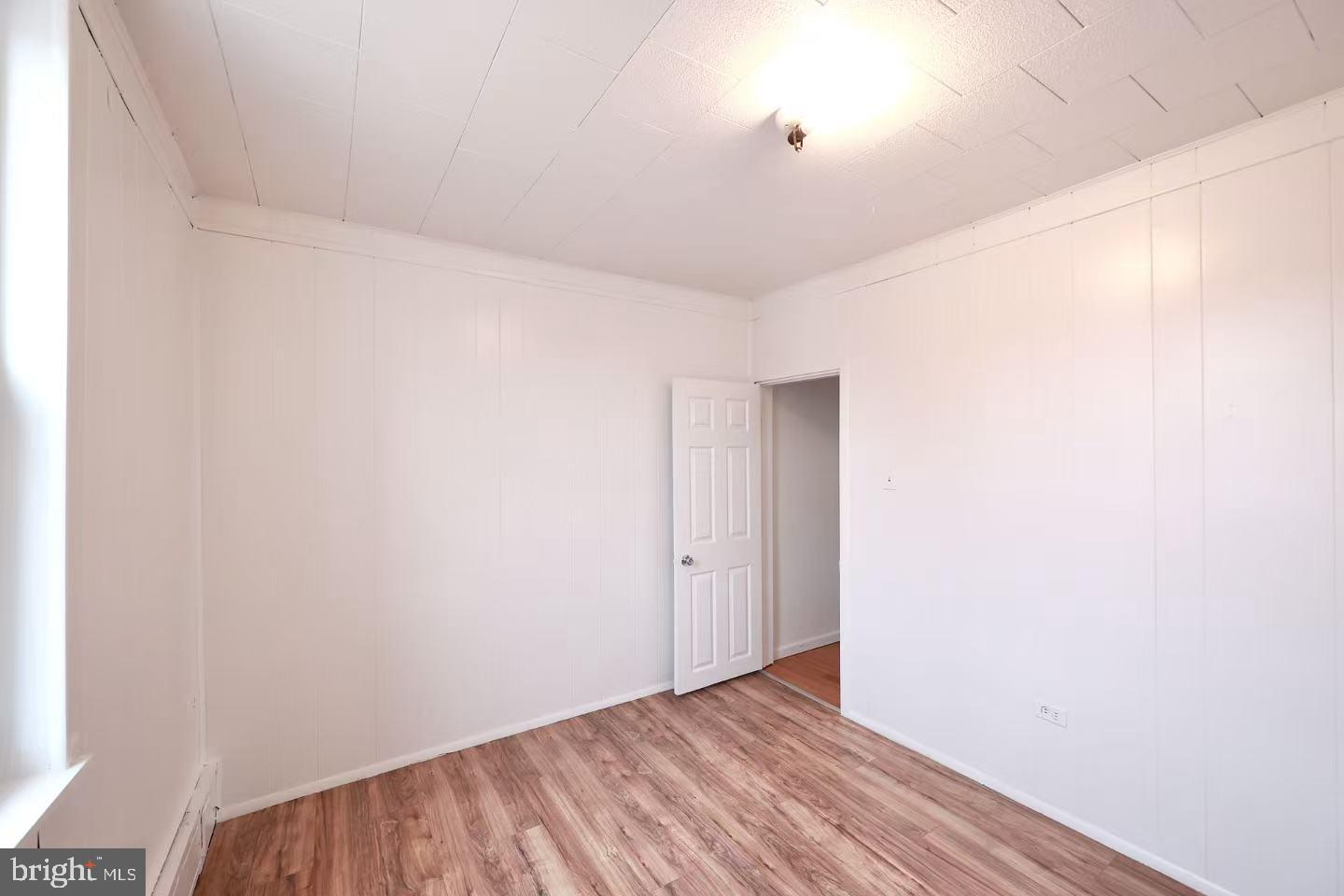 PHILADELPHIA (NORTHEAST) - Residential