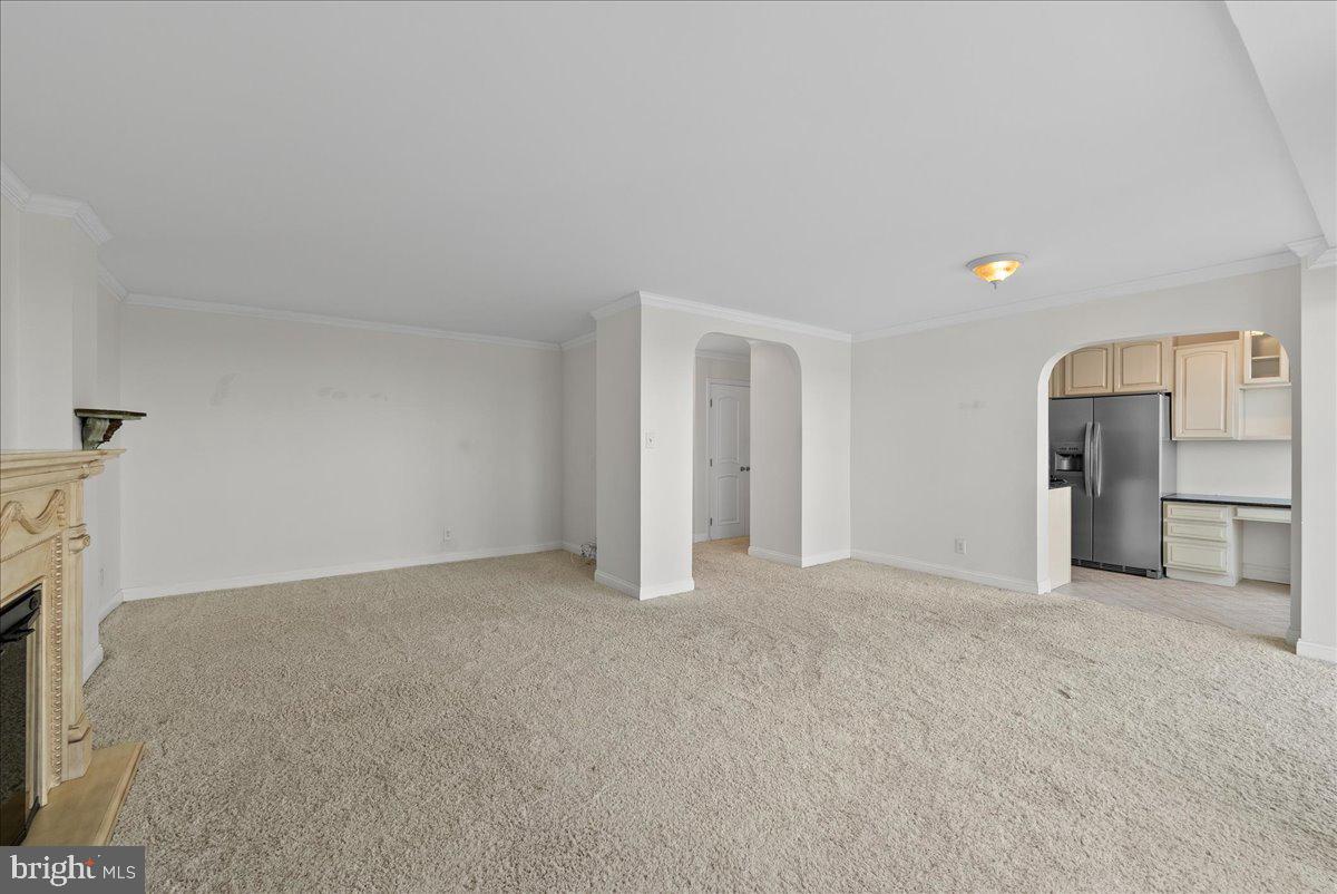 MARINA TOWERS - Residential Lease