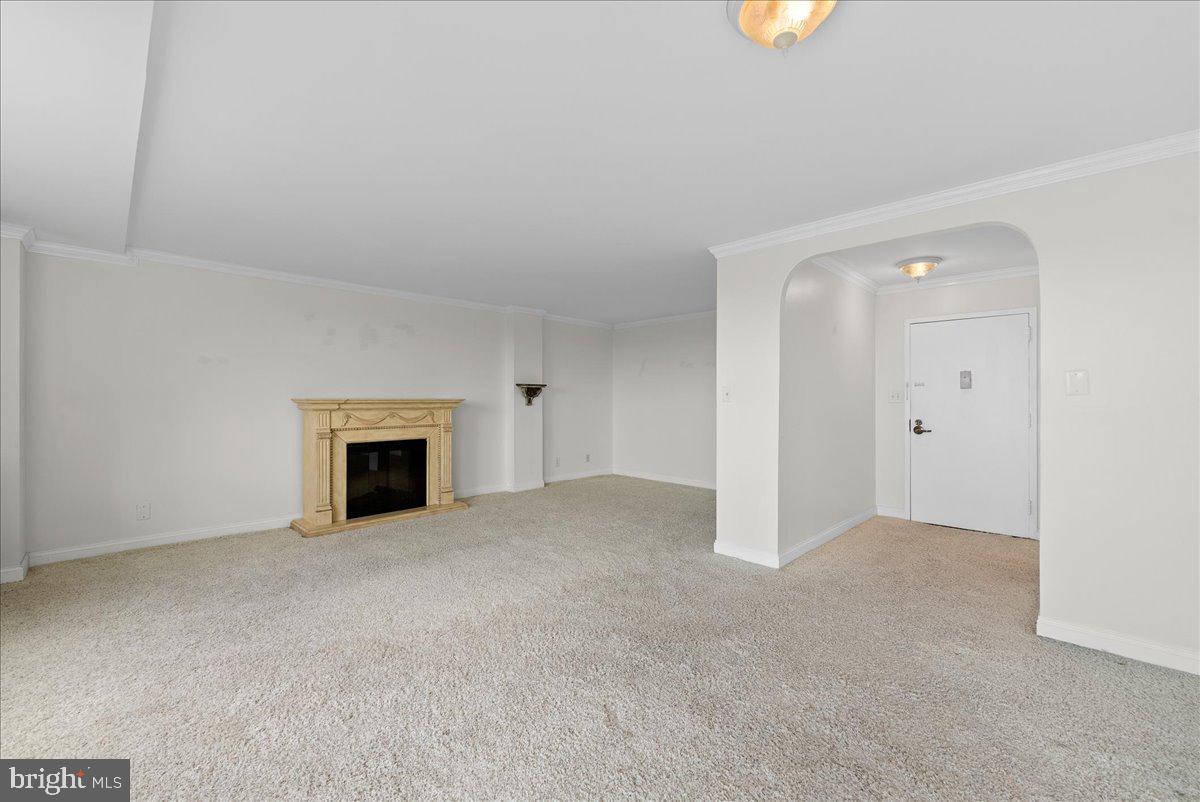 MARINA TOWERS - Residential Lease