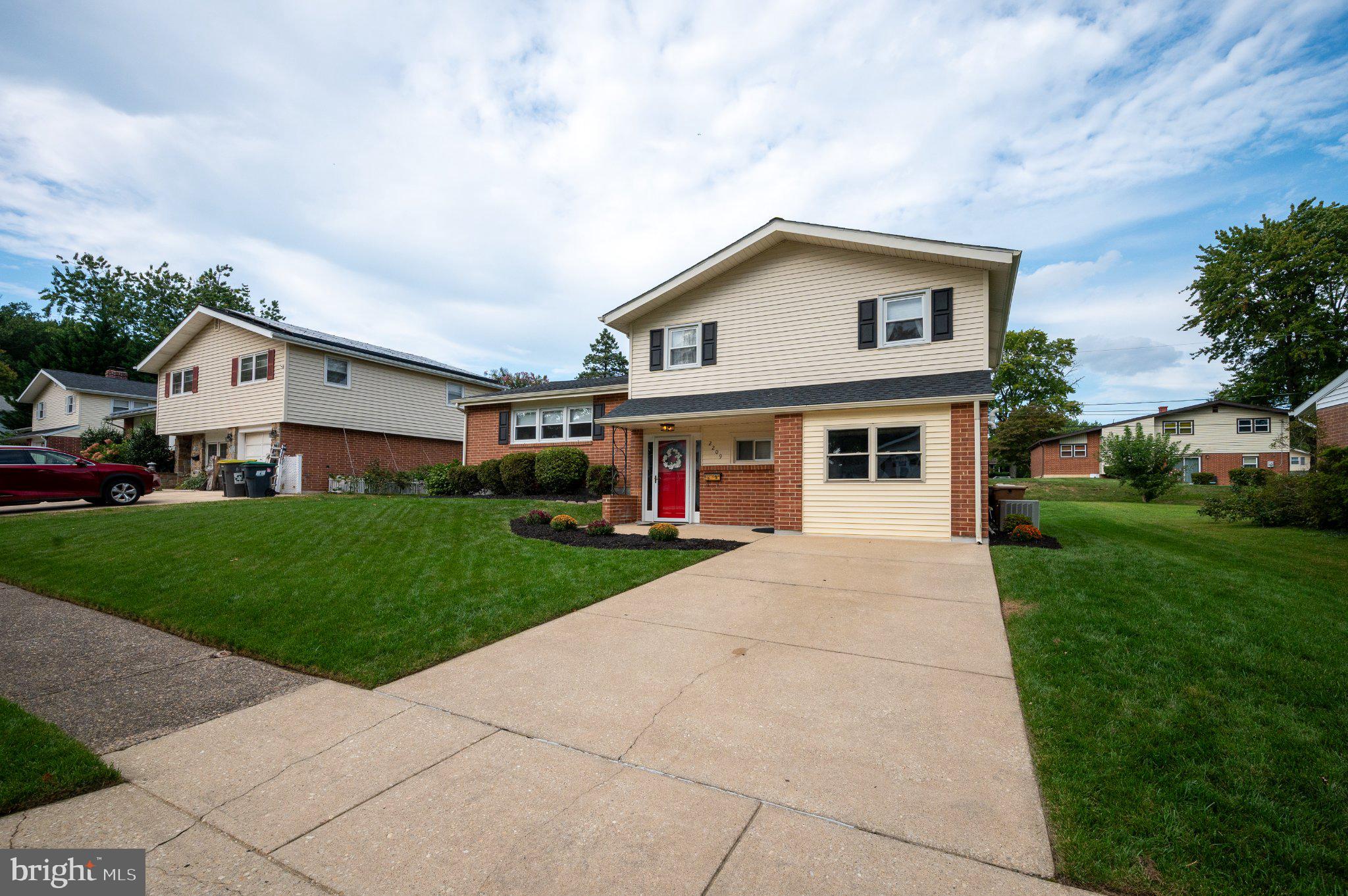 2209 LIDO LANE