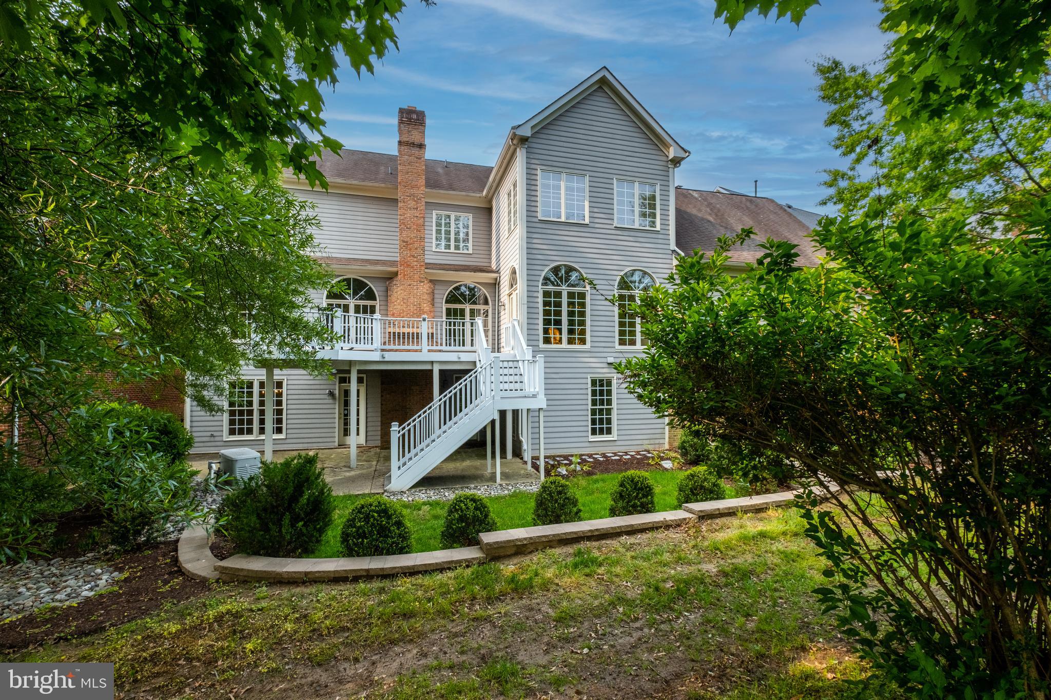 CHEVY CHASE COMMONS - Residential