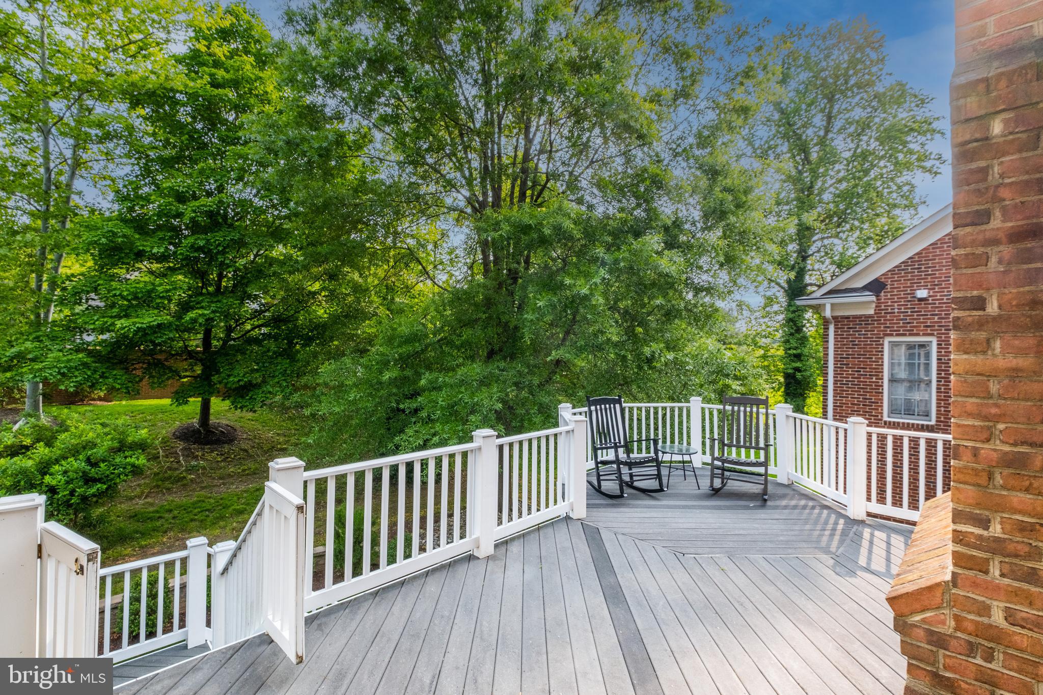 CHEVY CHASE COMMONS - Residential