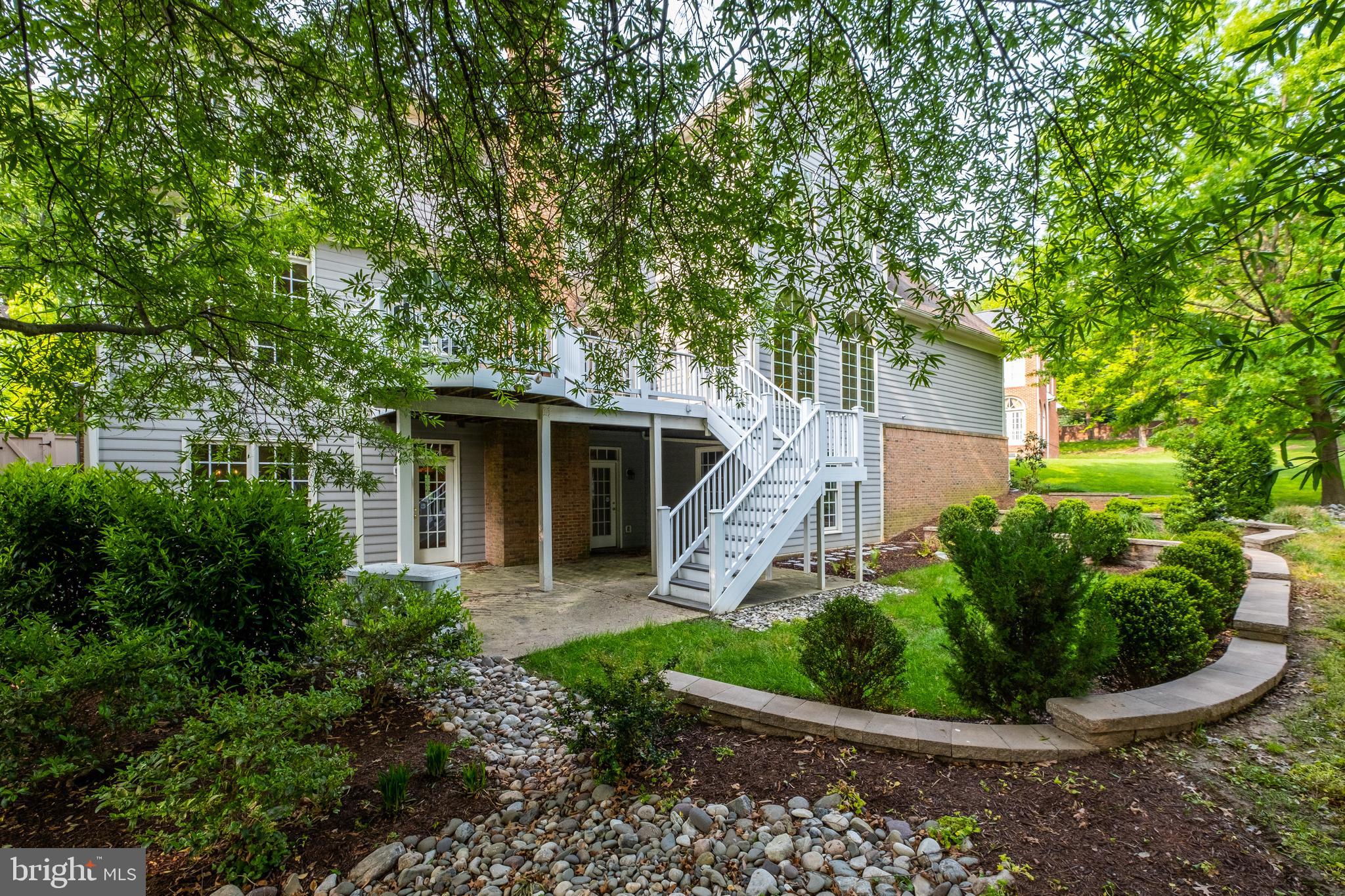 CHEVY CHASE COMMONS - Residential