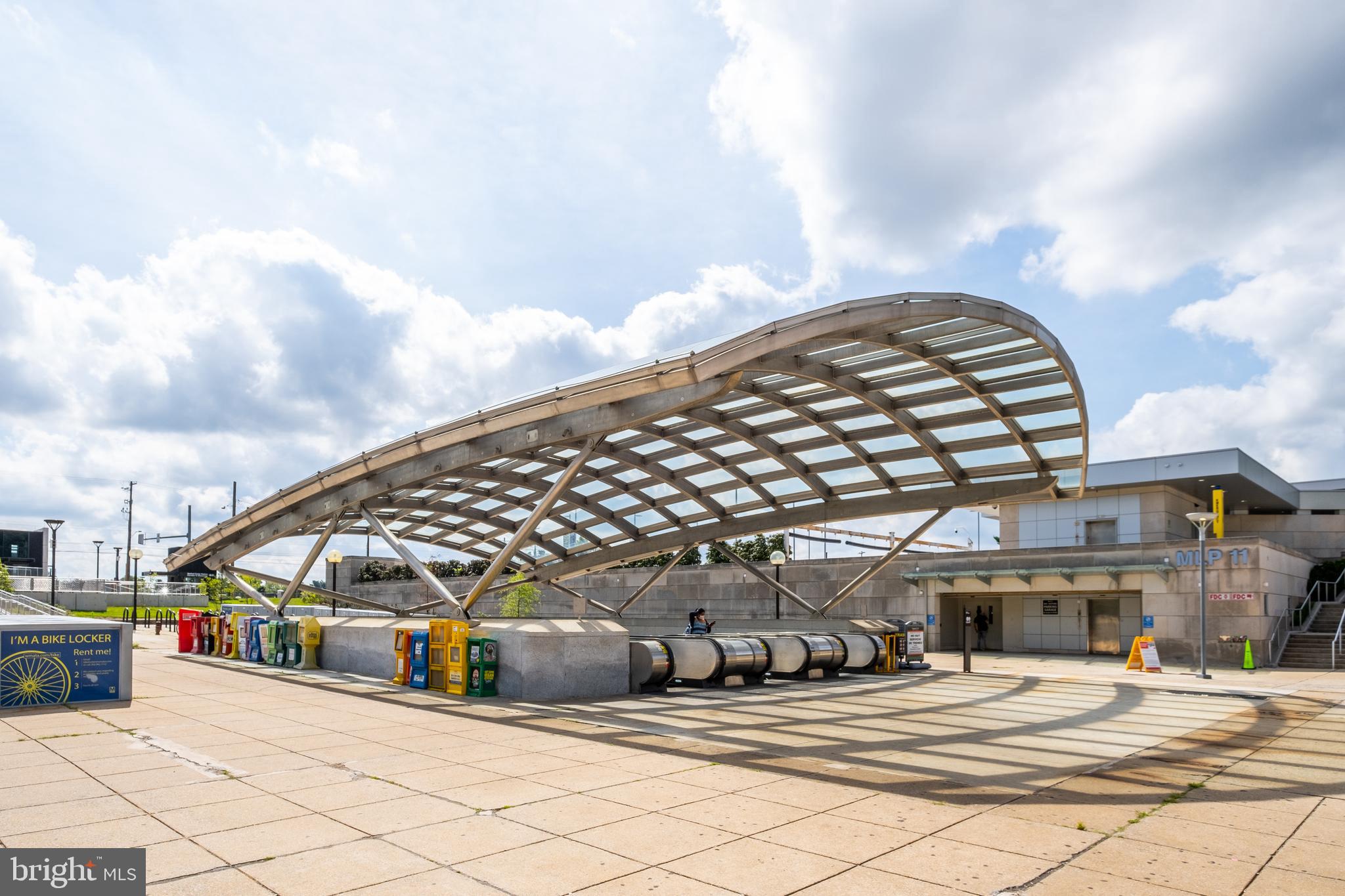 CHEVY CHASE COMMONS - Residential