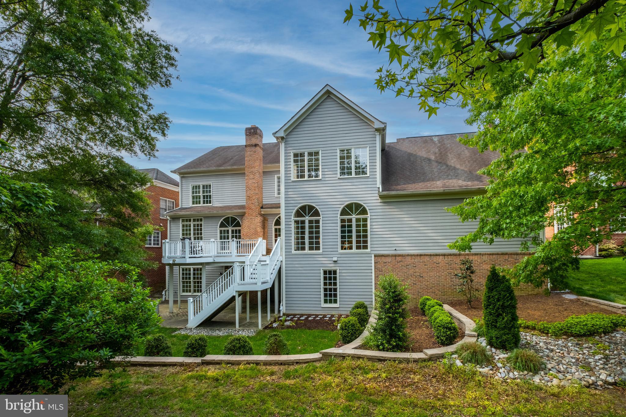 CHEVY CHASE COMMONS - Residential