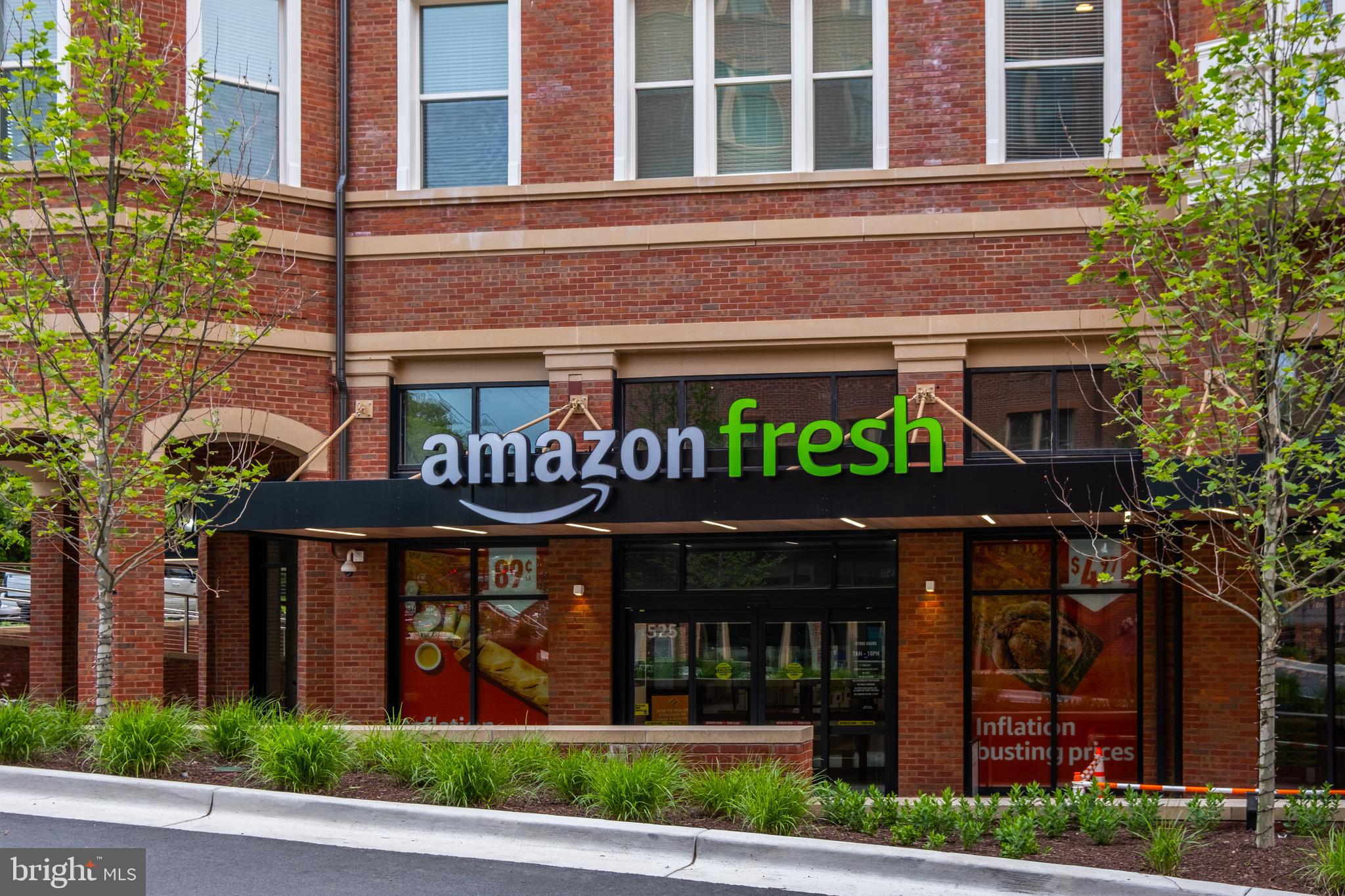 CHEVY CHASE COMMONS - Residential