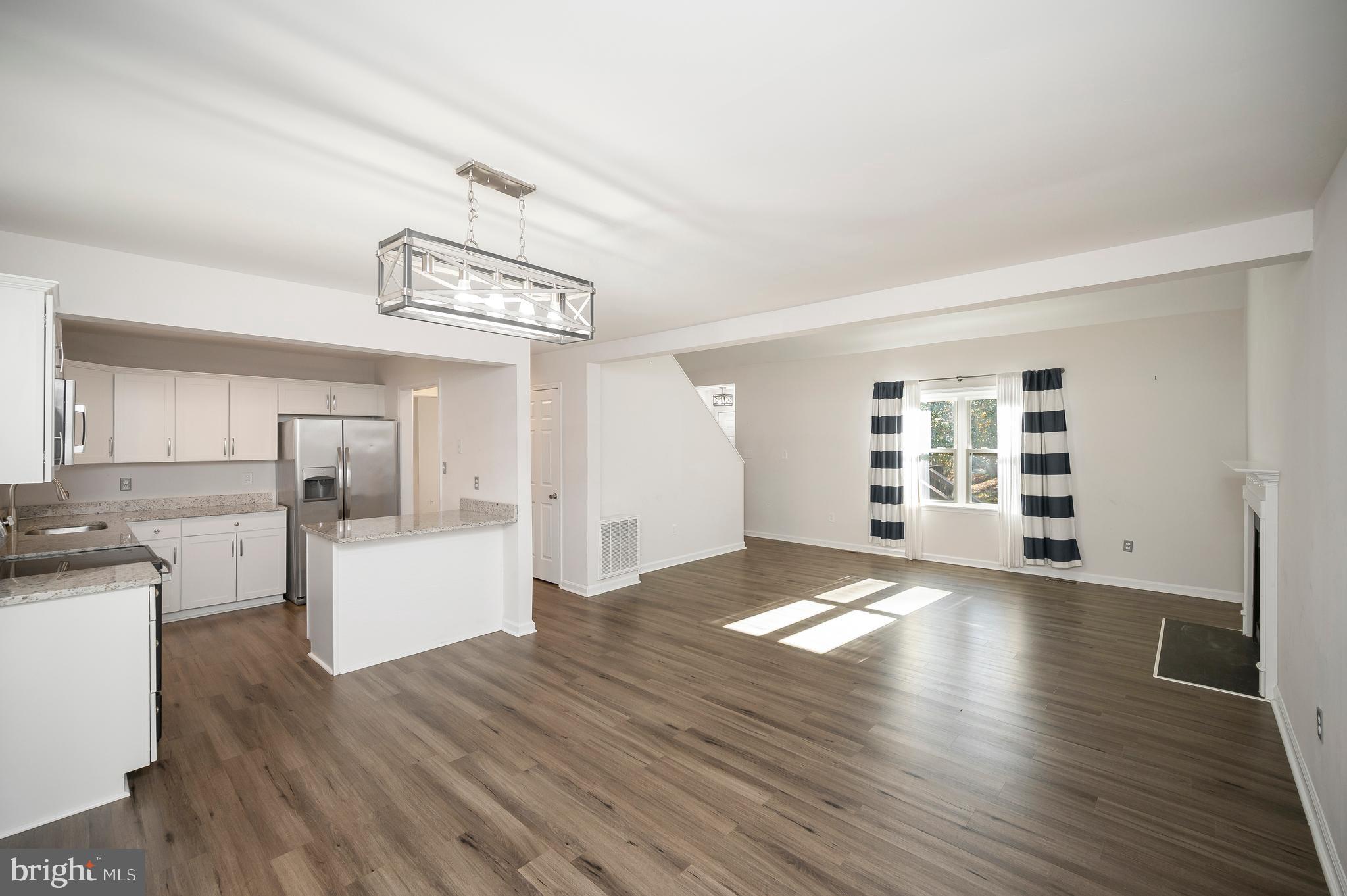 LAKE LAND OR - Residential