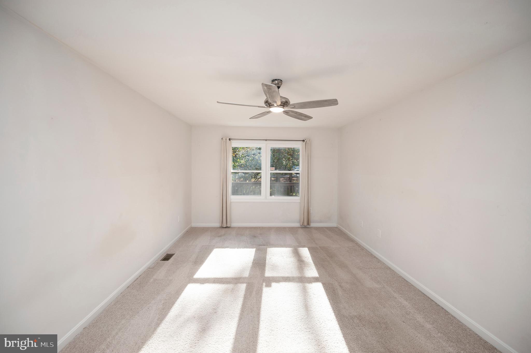 LAKE LAND OR - Residential