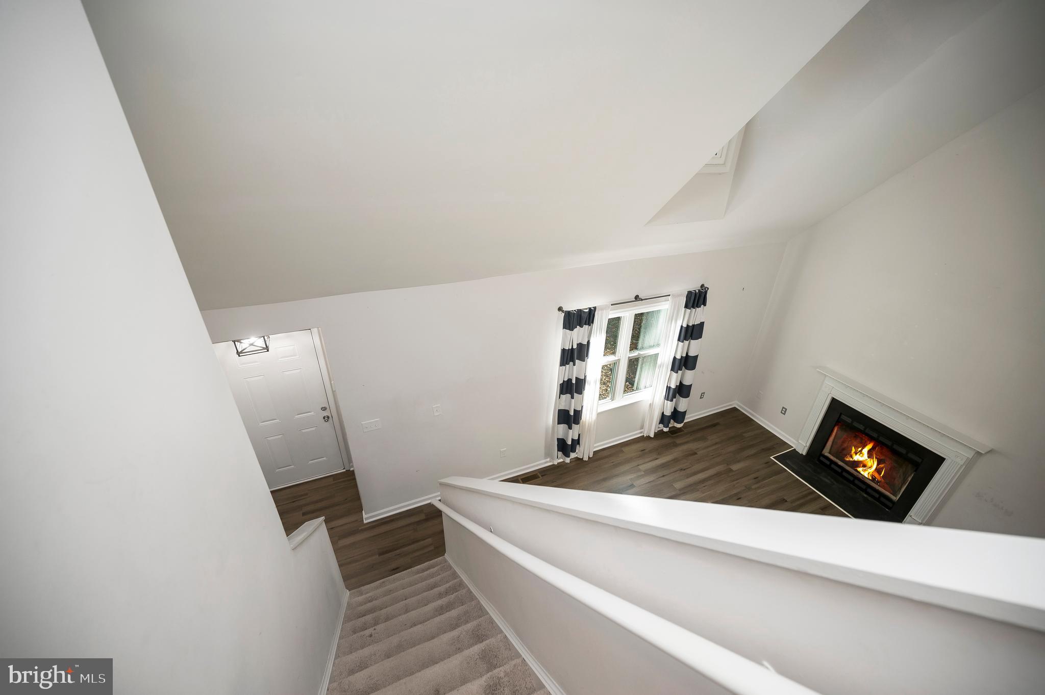 LAKE LAND OR - Residential