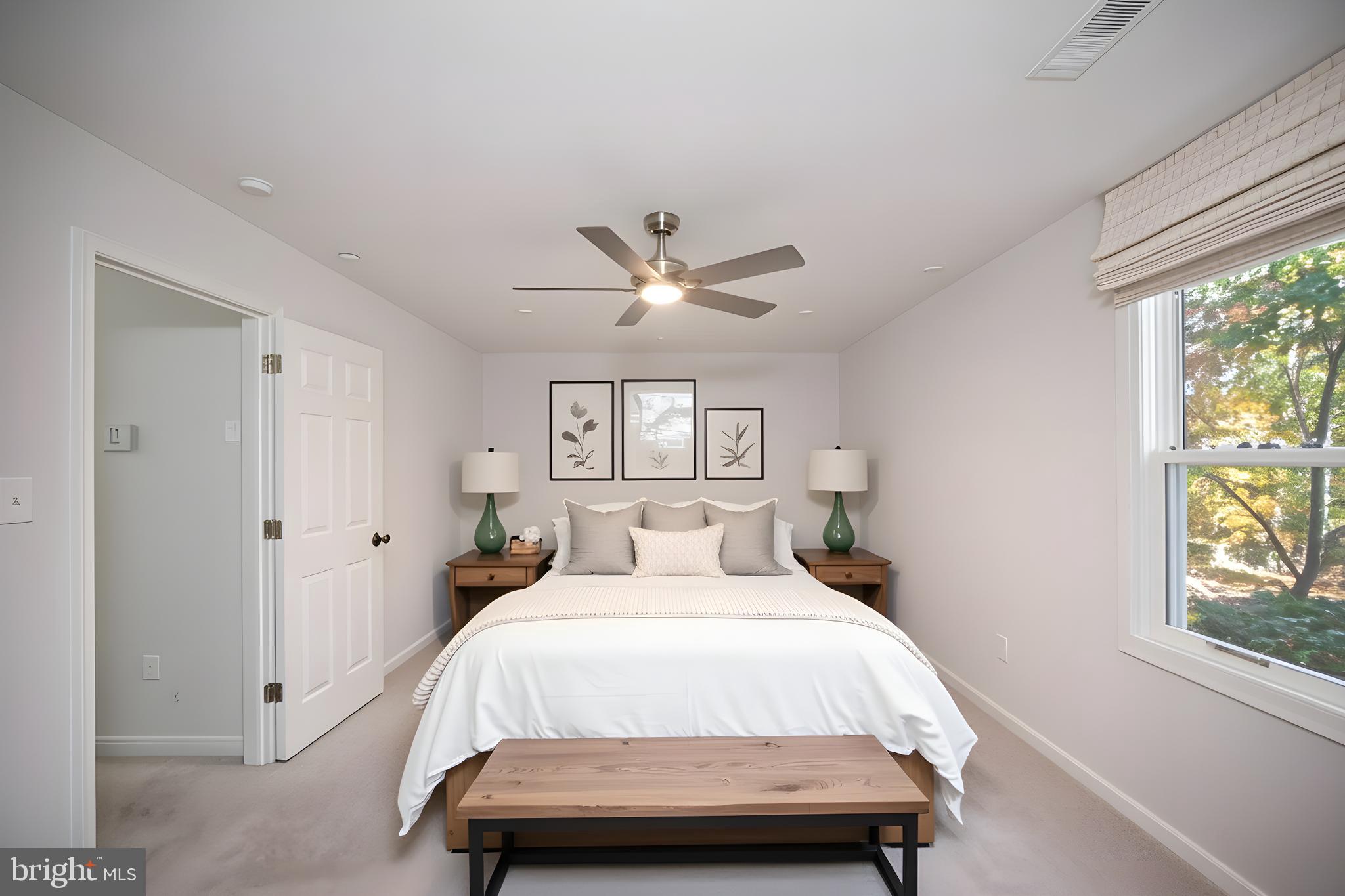 LAKE LAND OR - Residential