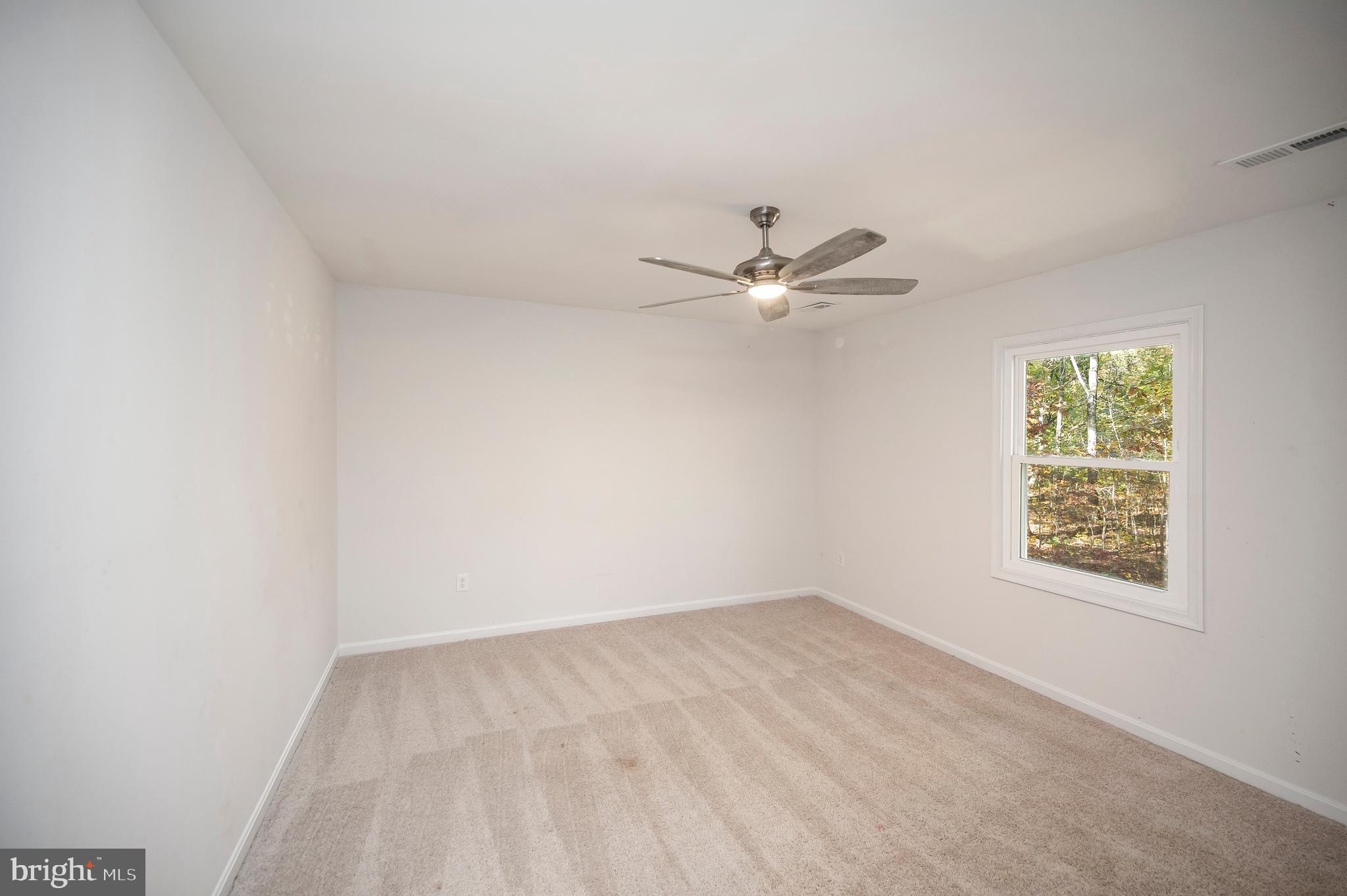 LAKE LAND OR - Residential