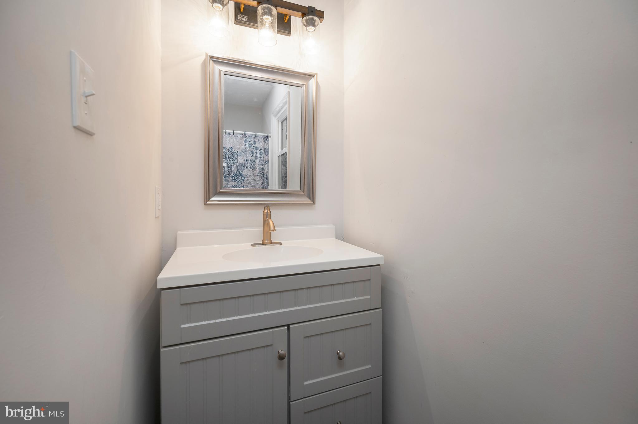 LAKE LAND OR - Residential