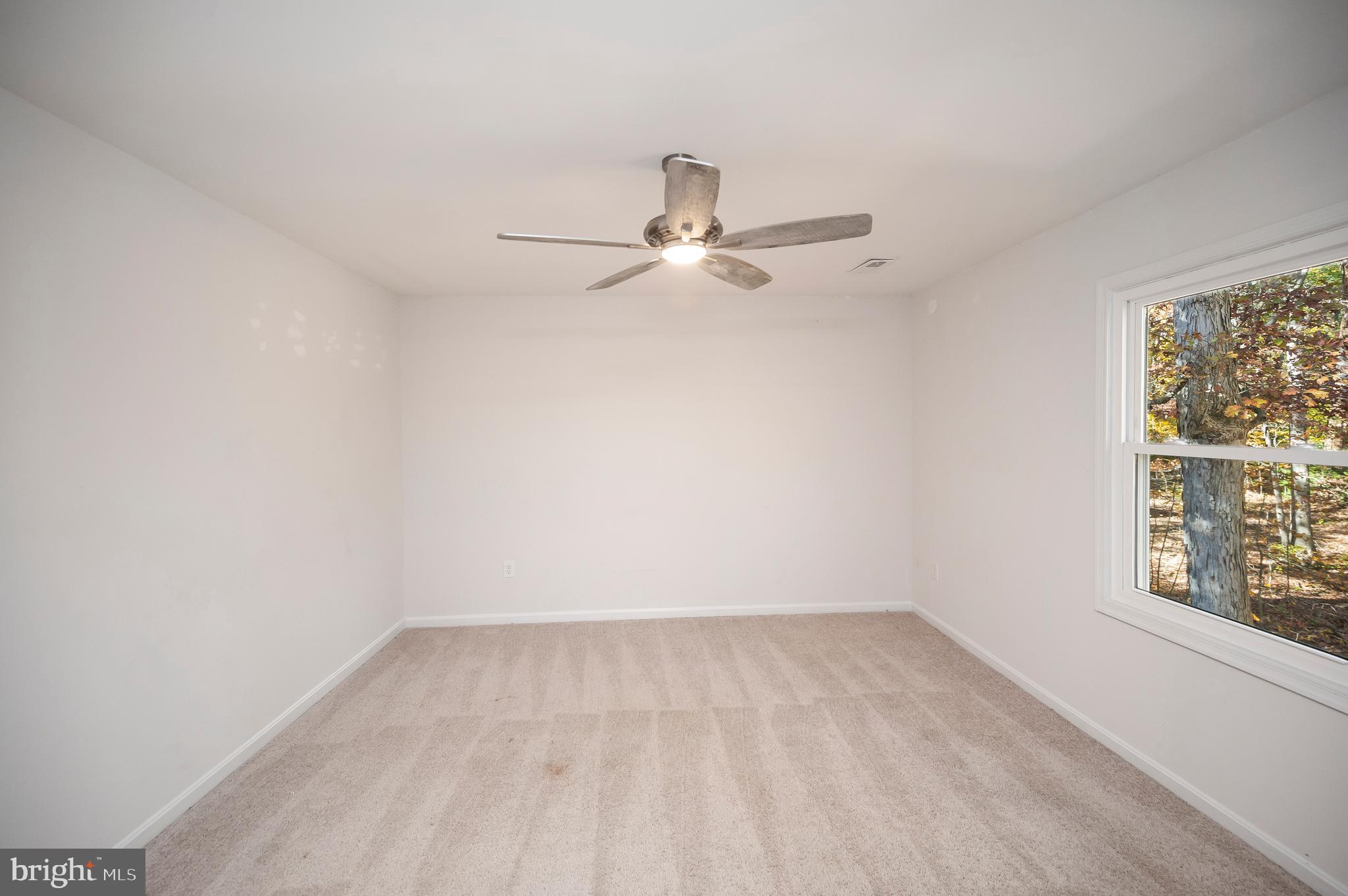 LAKE LAND OR - Residential