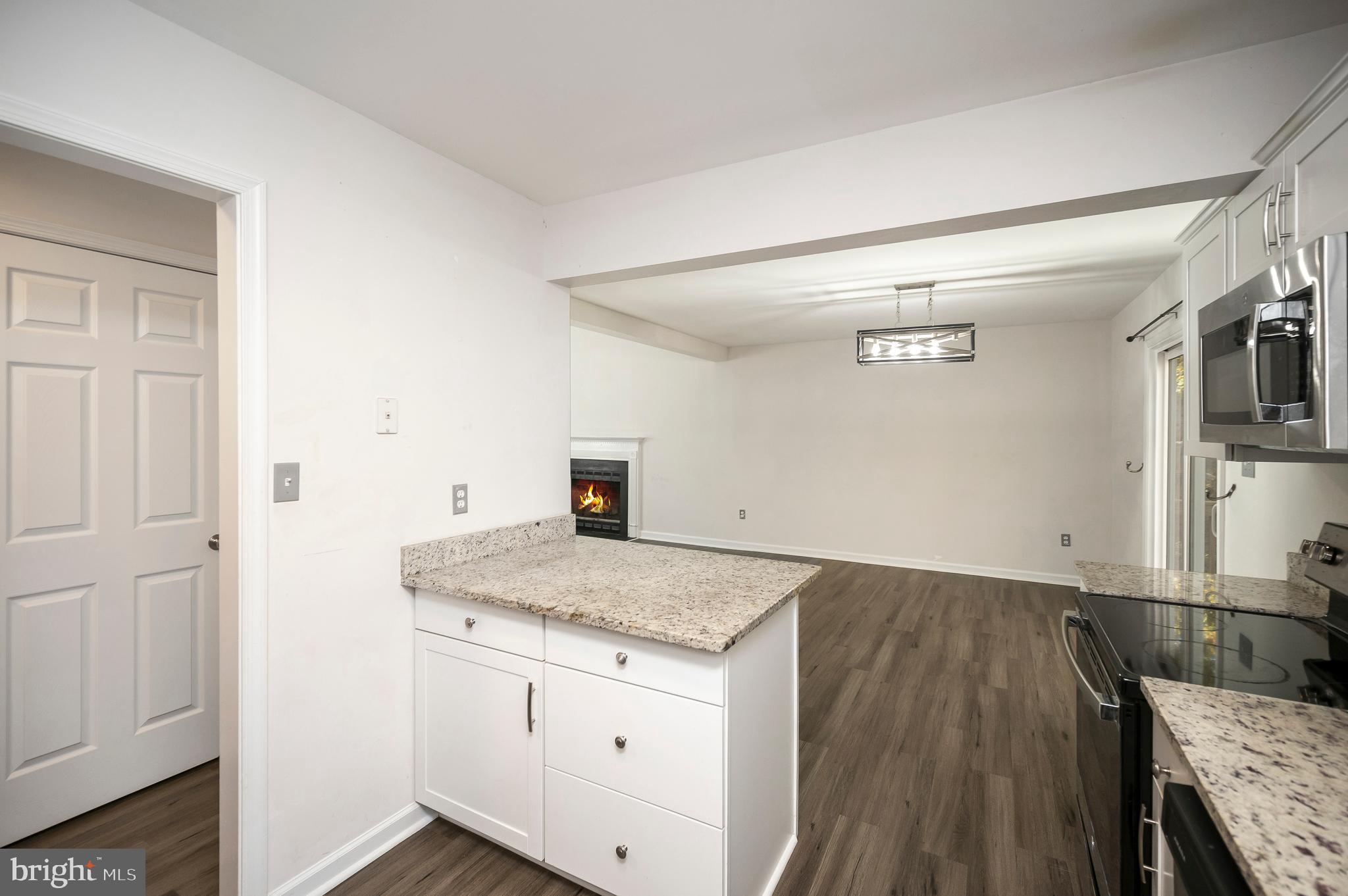 LAKE LAND OR - Residential