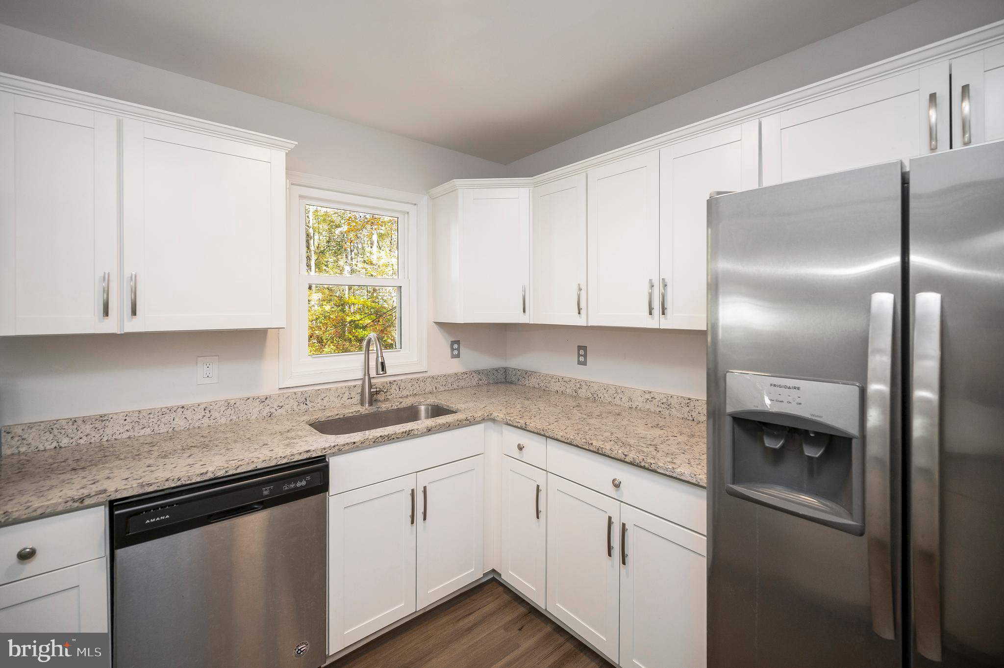 LAKE LAND OR - Residential