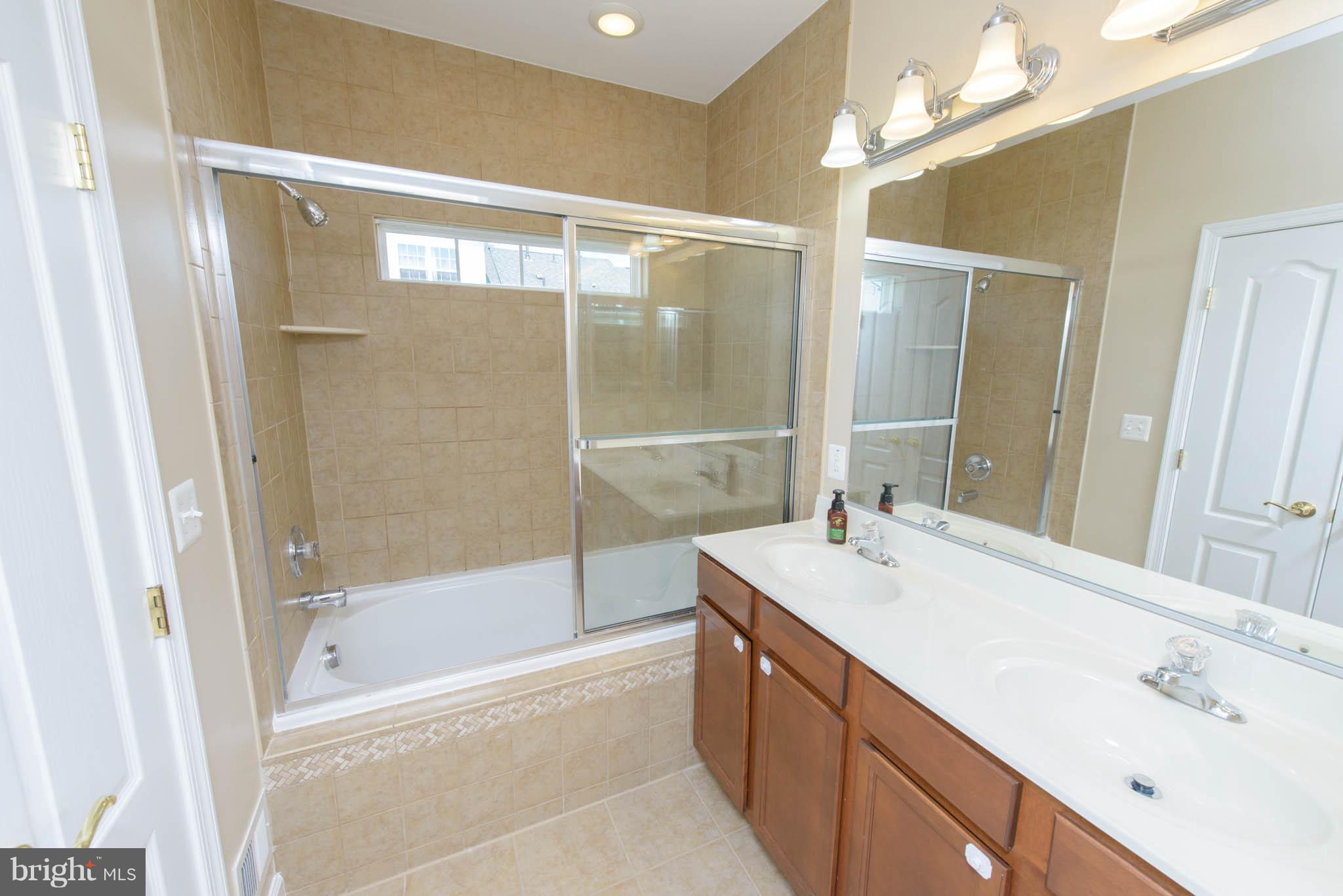 SUMMERFIELD AT MORGAN ST - Residential Lease