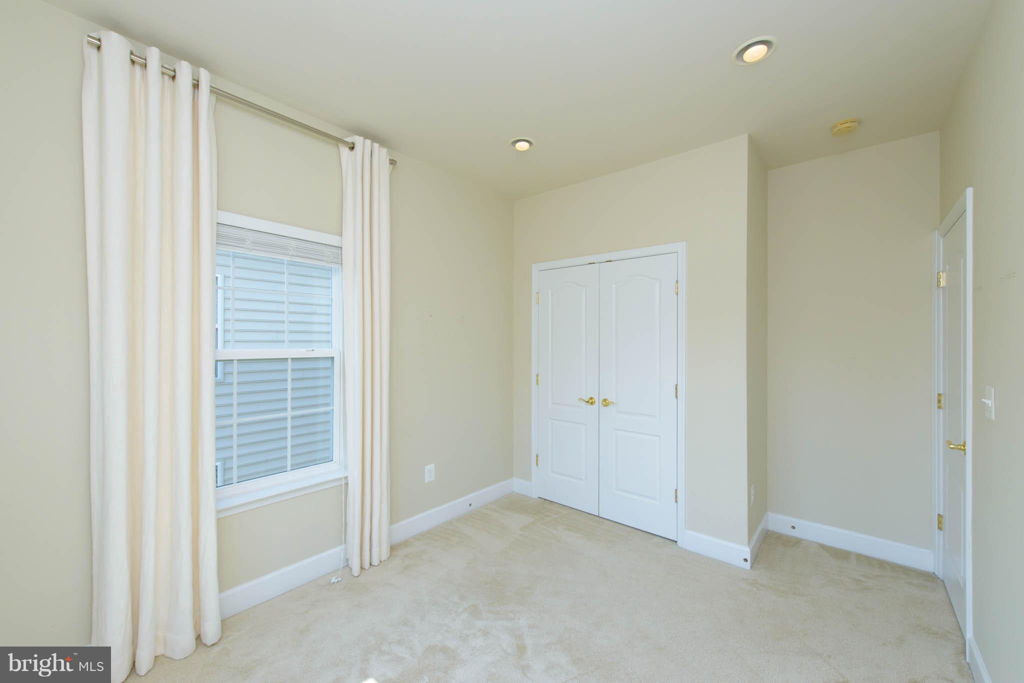 SUMMERFIELD AT MORGAN ST - Residential Lease