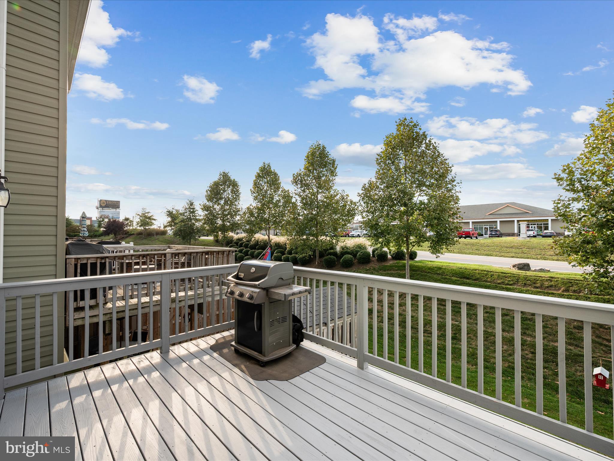 BERKELEY RIDGE - Residential