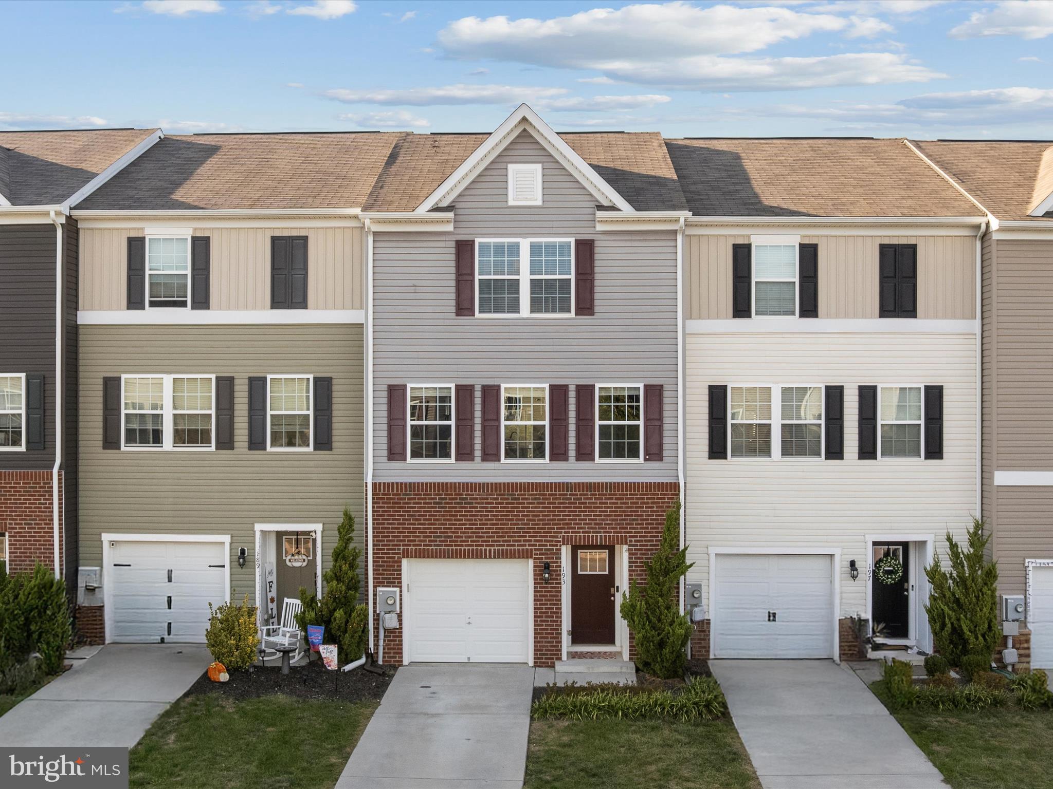 BERKELEY RIDGE - Residential