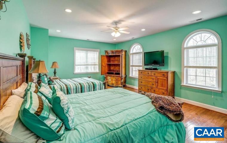 THE WATERS AT LAKE ANNA - Residential