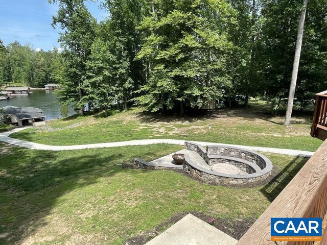 THE WATERS AT LAKE ANNA - Residential