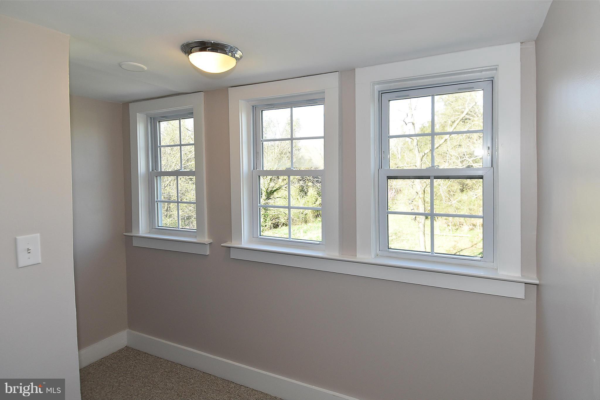 STONEWALL/SUNNYBROOK - Residential