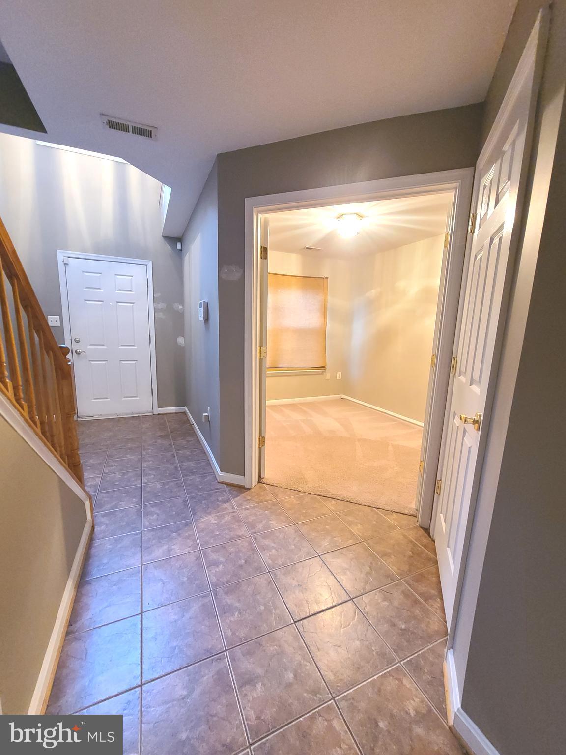 SHERBROOKE CONDO - Residential Lease