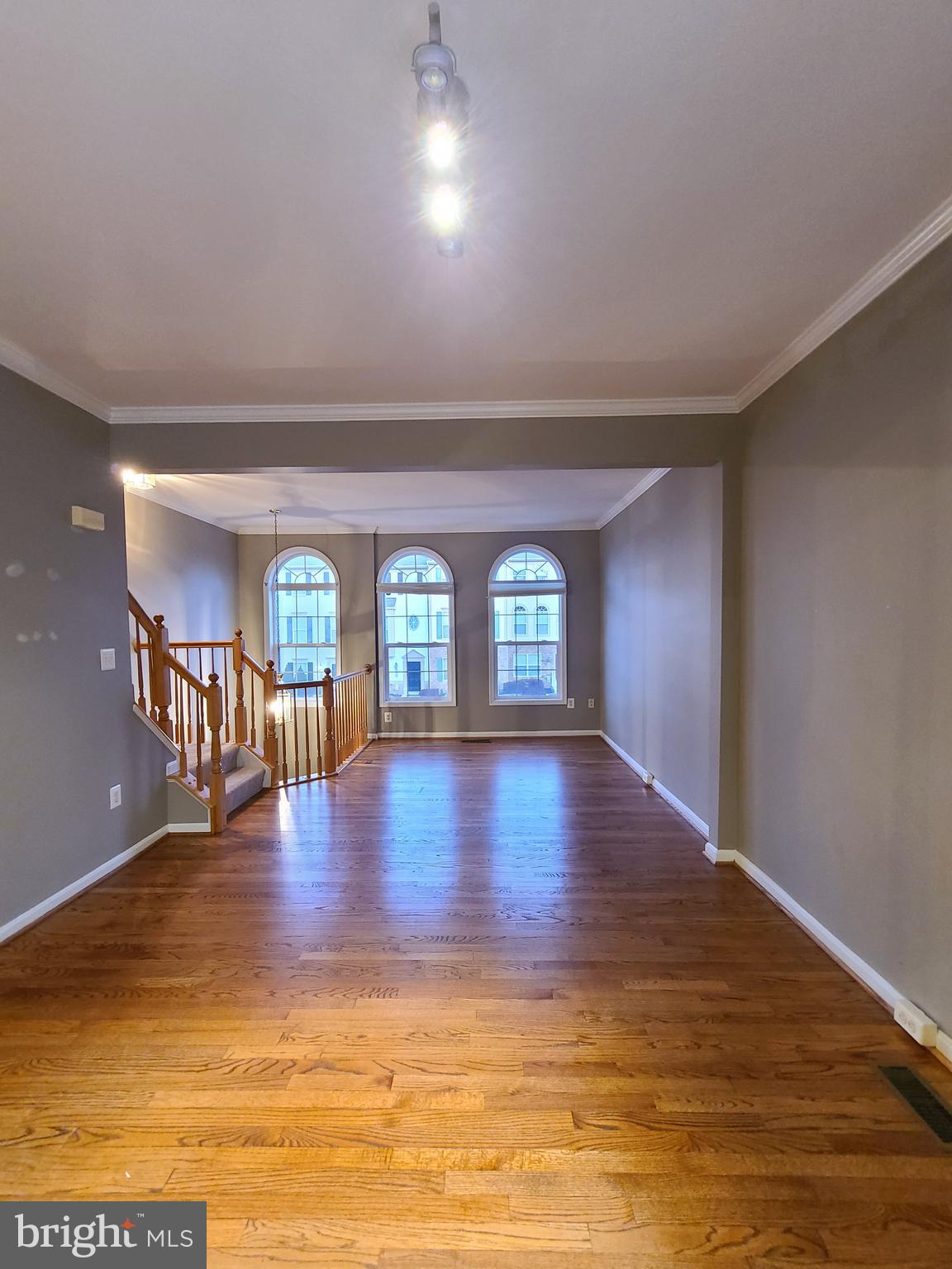 SHERBROOKE CONDO - Residential Lease