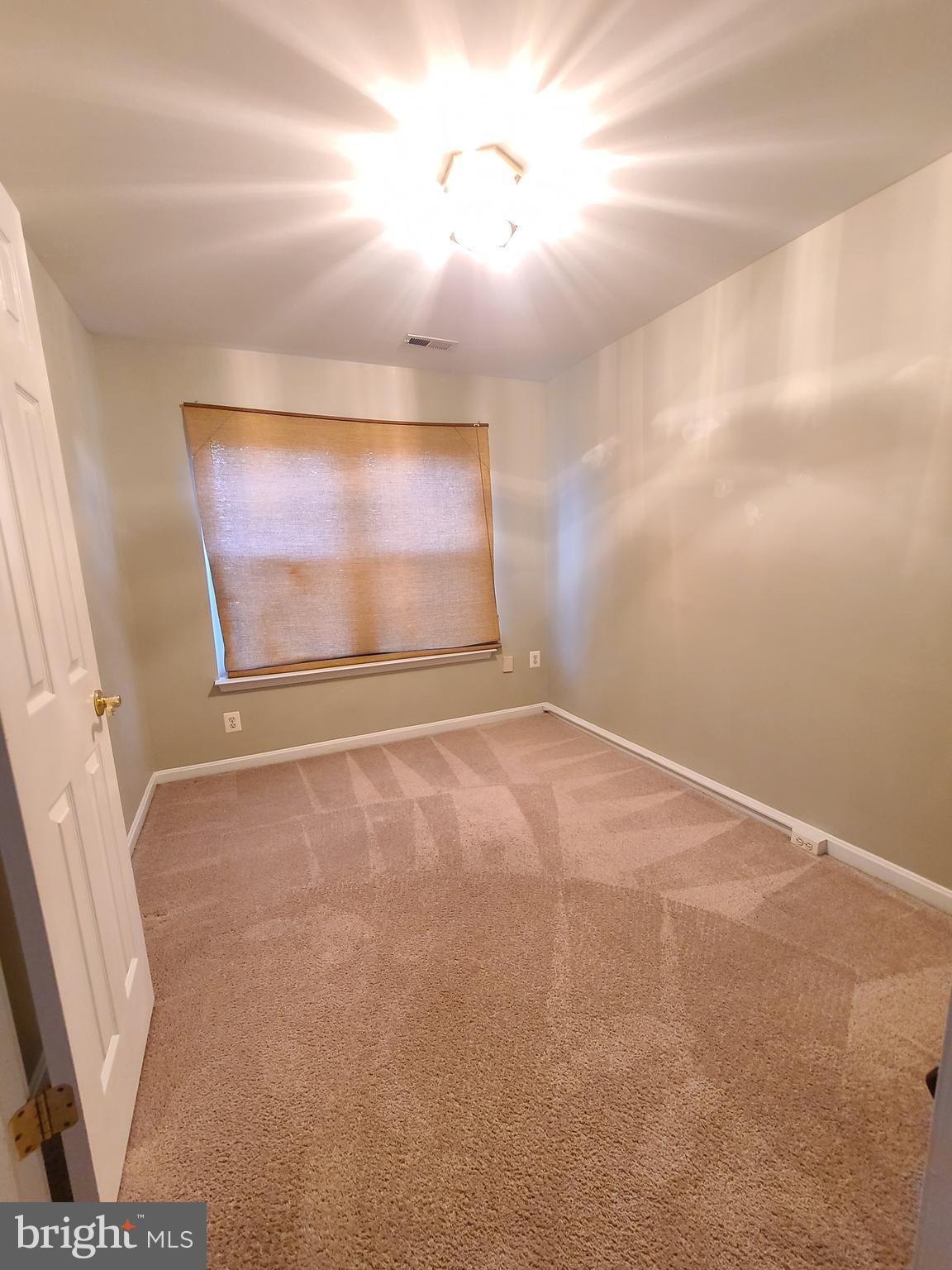 SHERBROOKE CONDO - Residential Lease