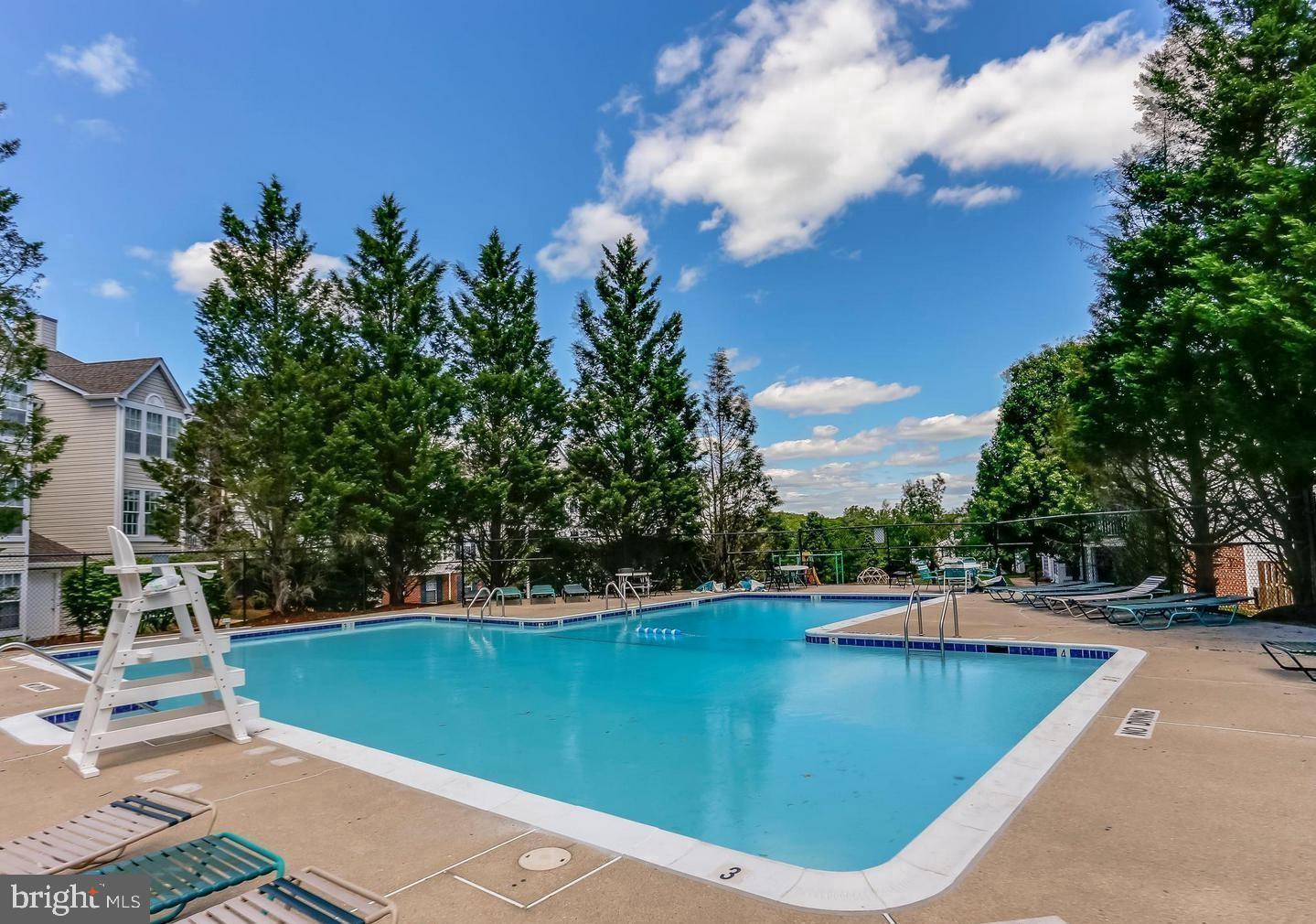 SHERBROOKE CONDO - Residential Lease