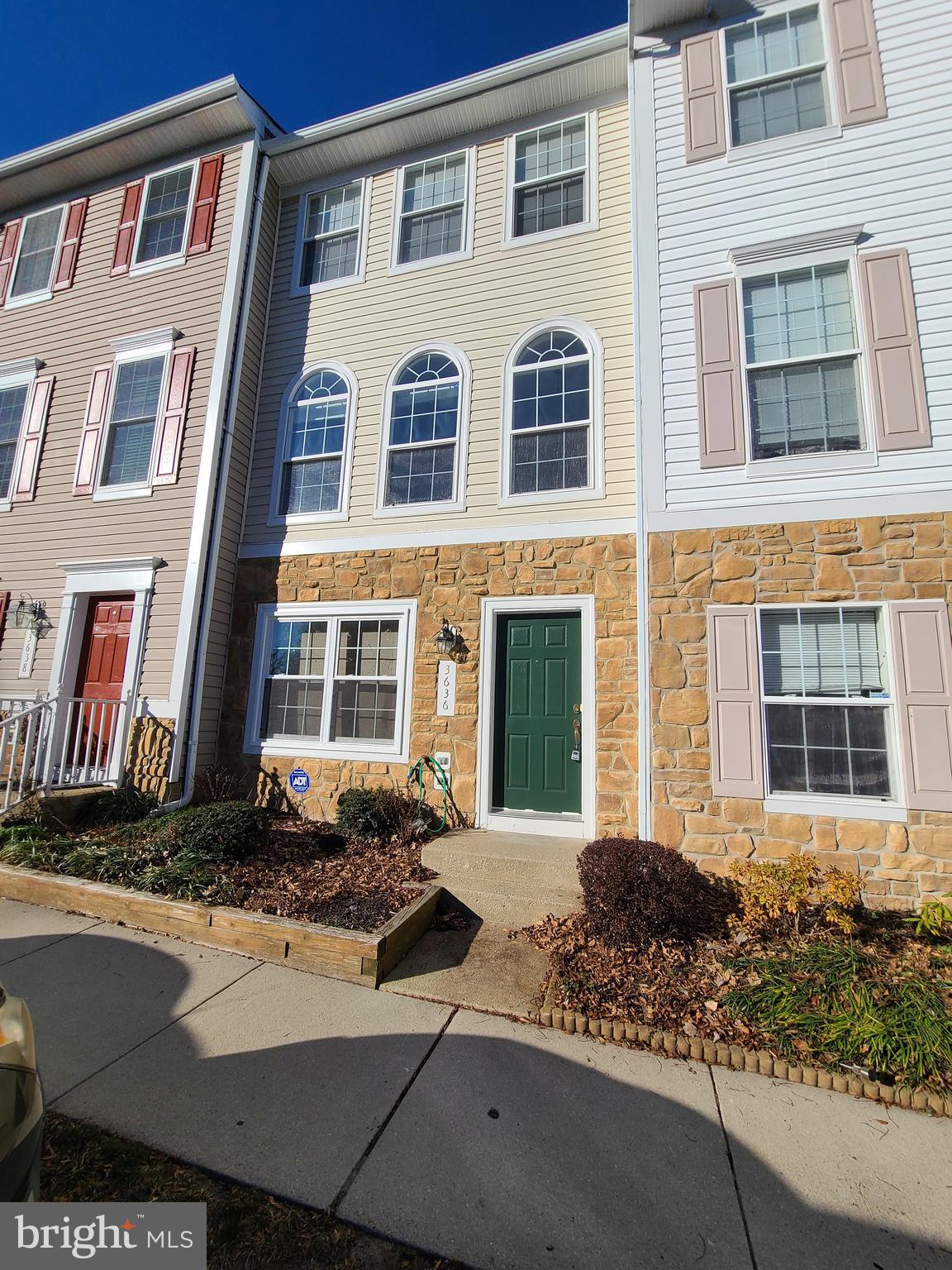 SHERBROOKE CONDO - Residential Lease