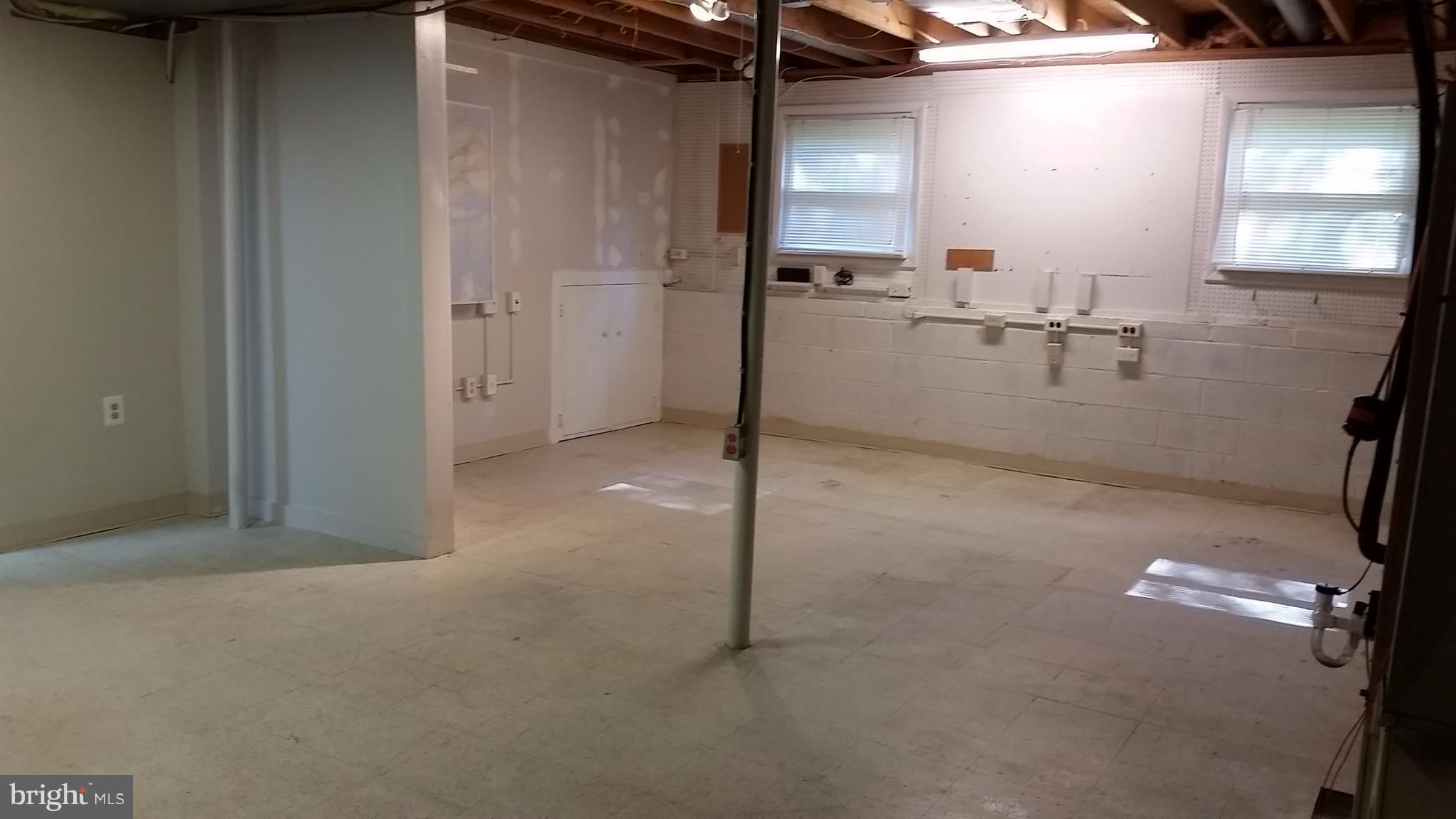 SEVERN ACRES - Residential Lease