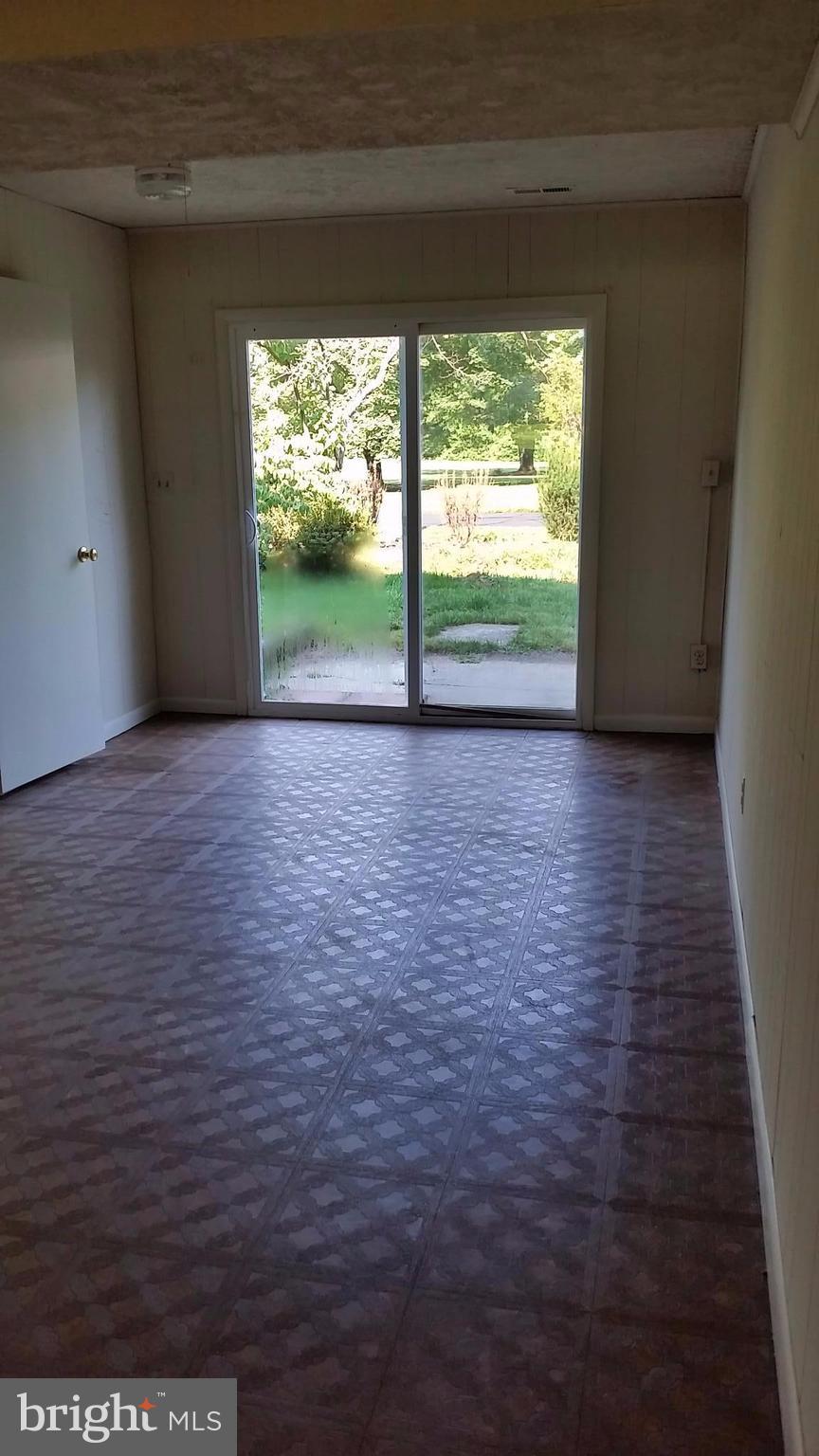 SEVERN ACRES - Residential Lease