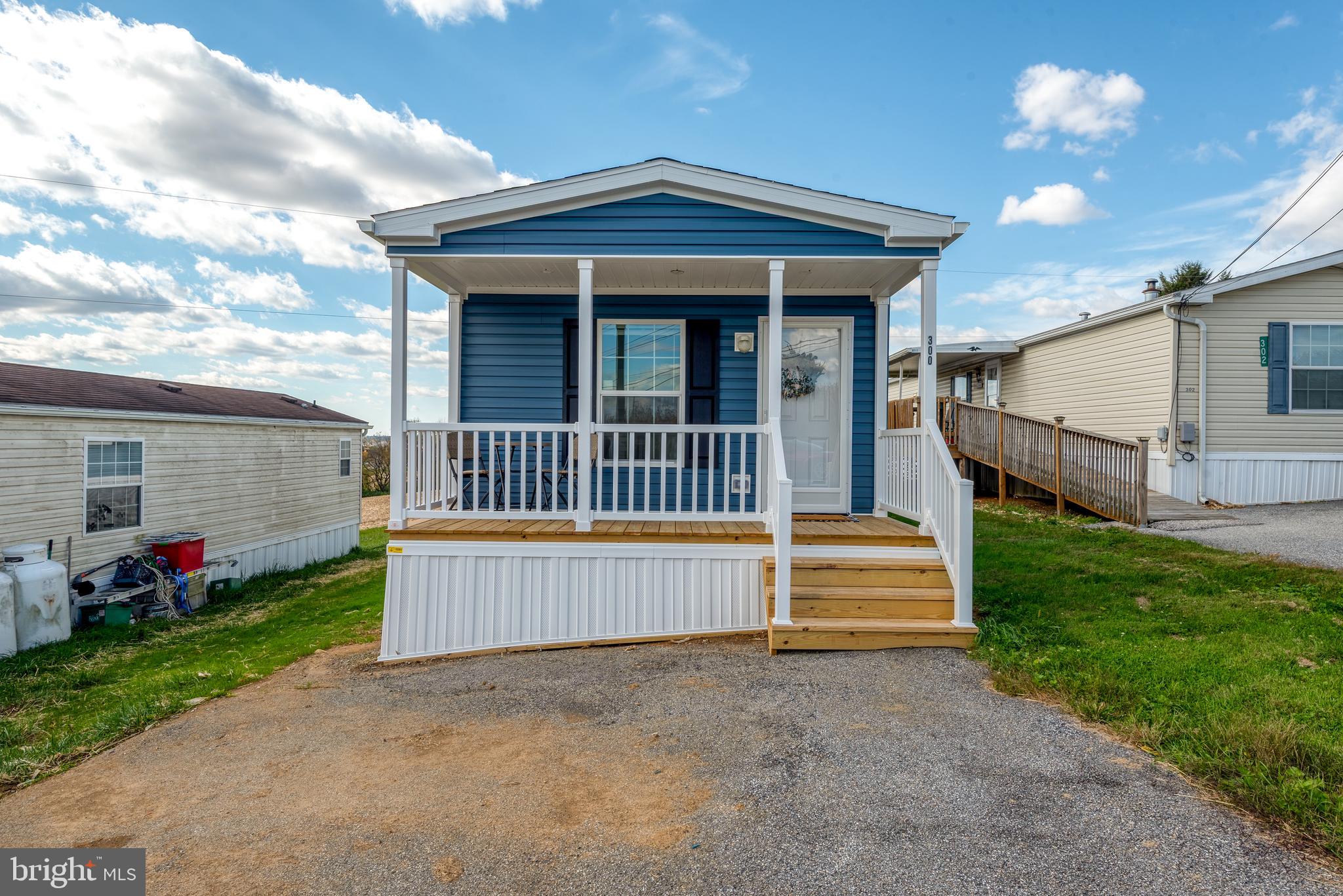 300 PFAUTZ HILL ROAD