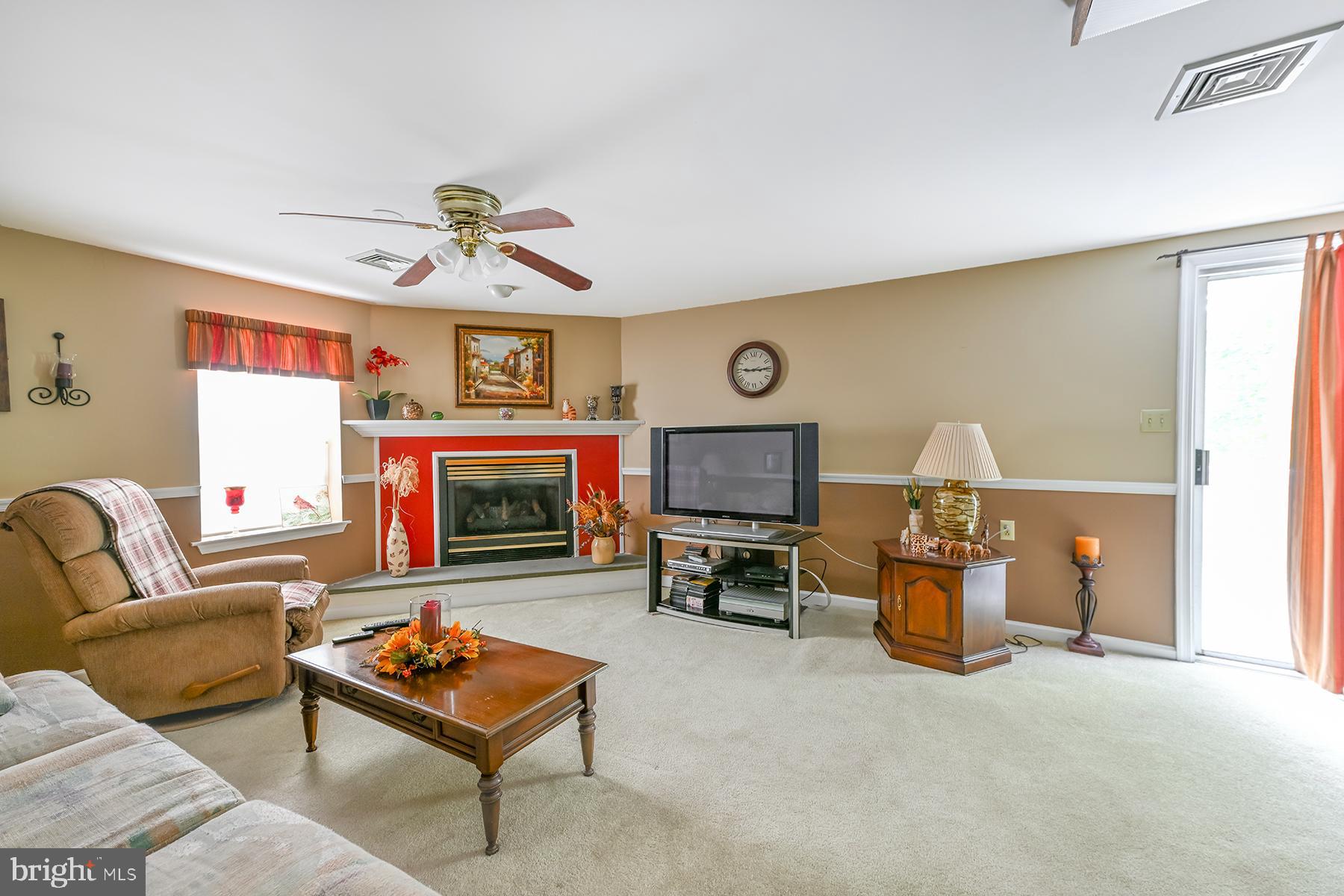 UPLAND VIL - Residential