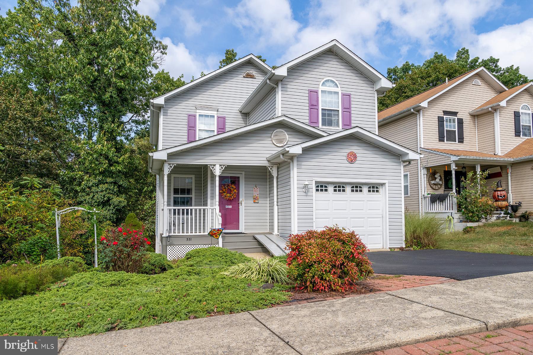 UPLAND VIL - Residential