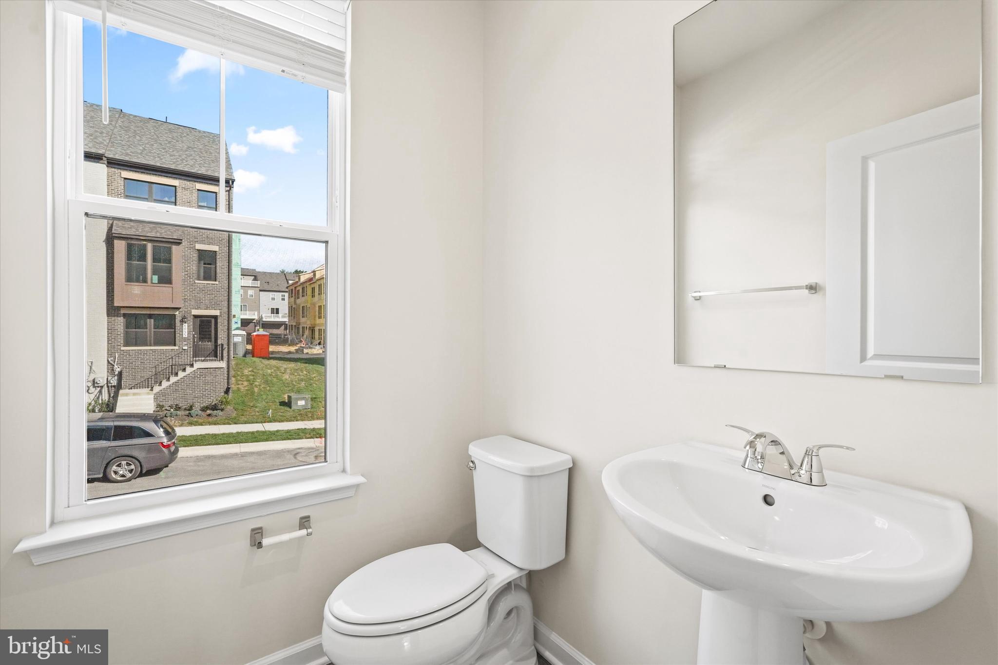 GATEWAY WEST - Residential Lease