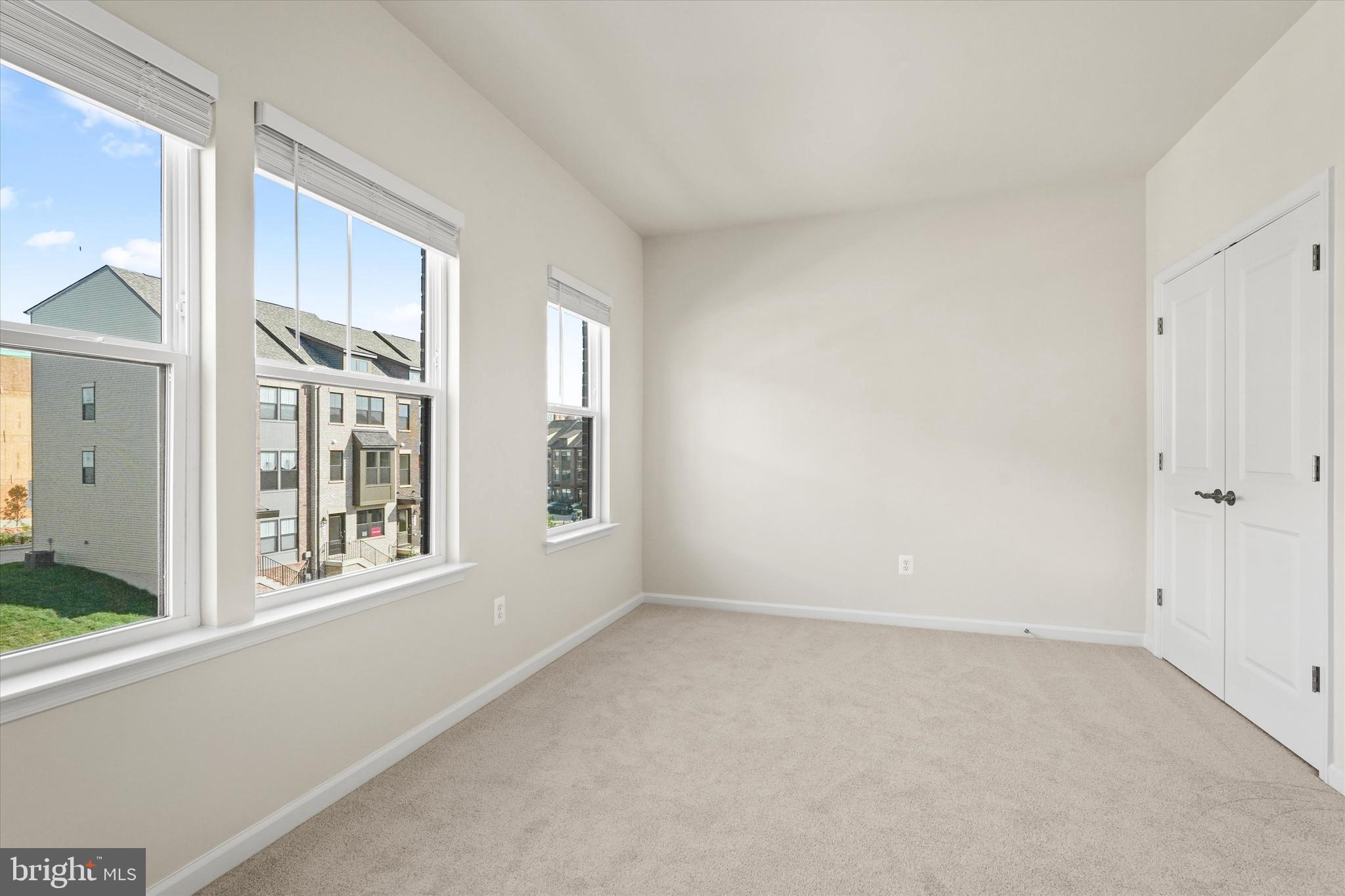 GATEWAY WEST - Residential Lease