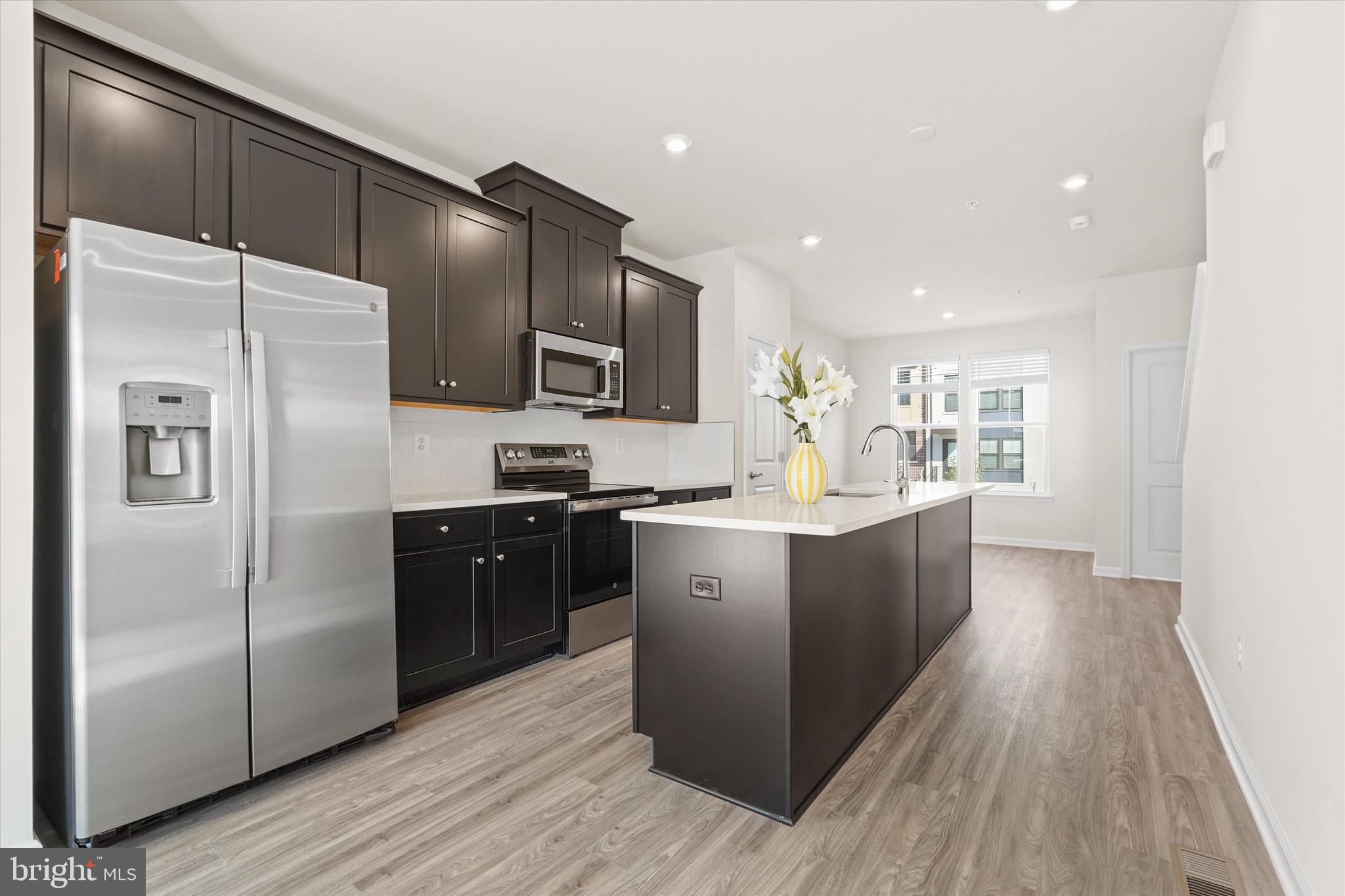 GATEWAY WEST - Residential Lease