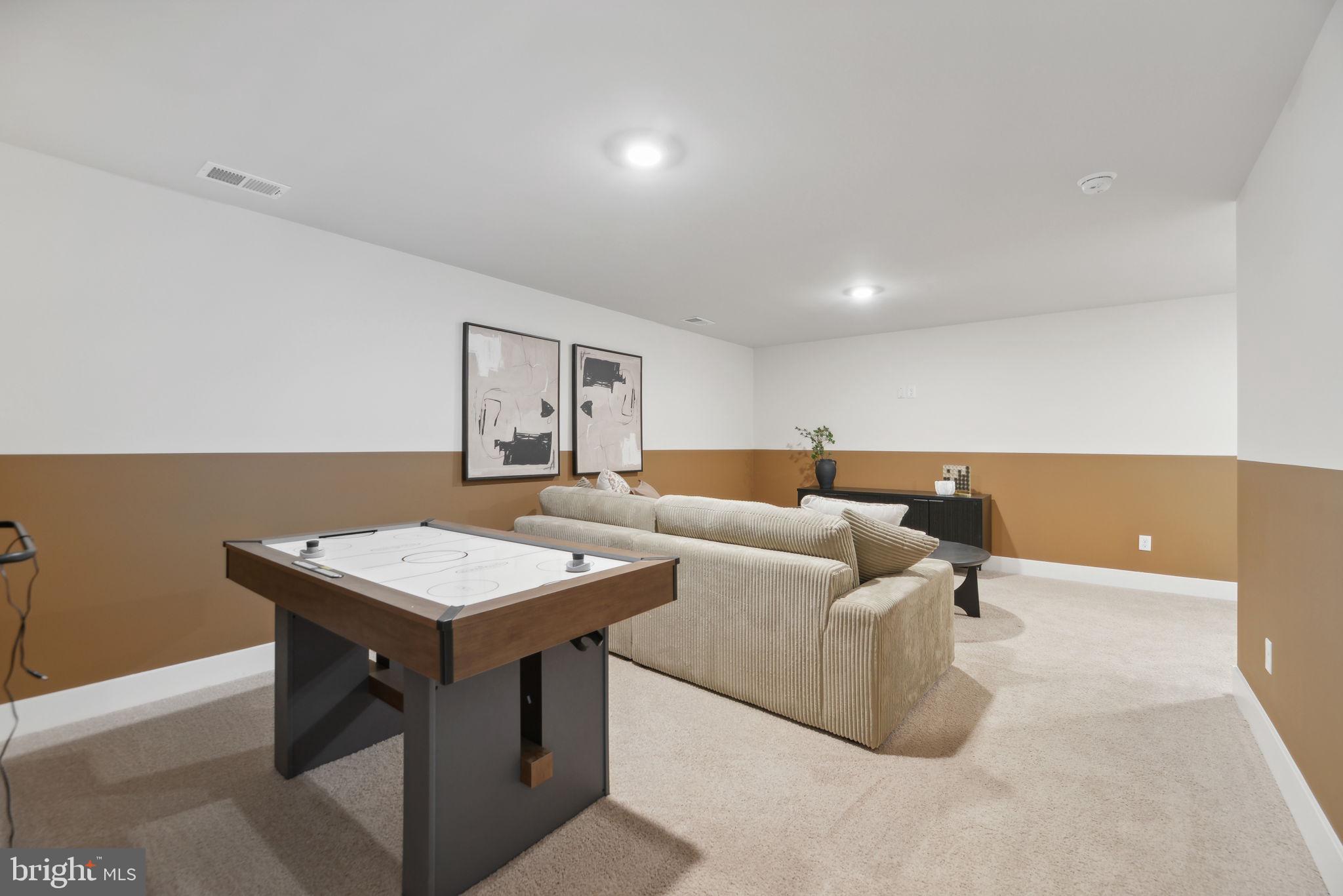 RETREAT AT WINDING CREEK - Residential