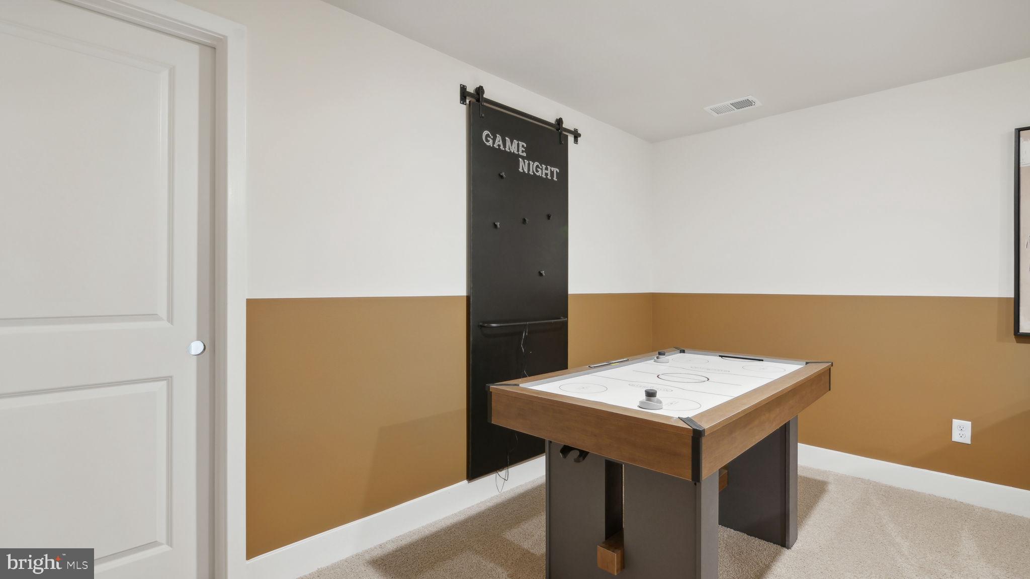 RETREAT AT WINDING CREEK - Residential