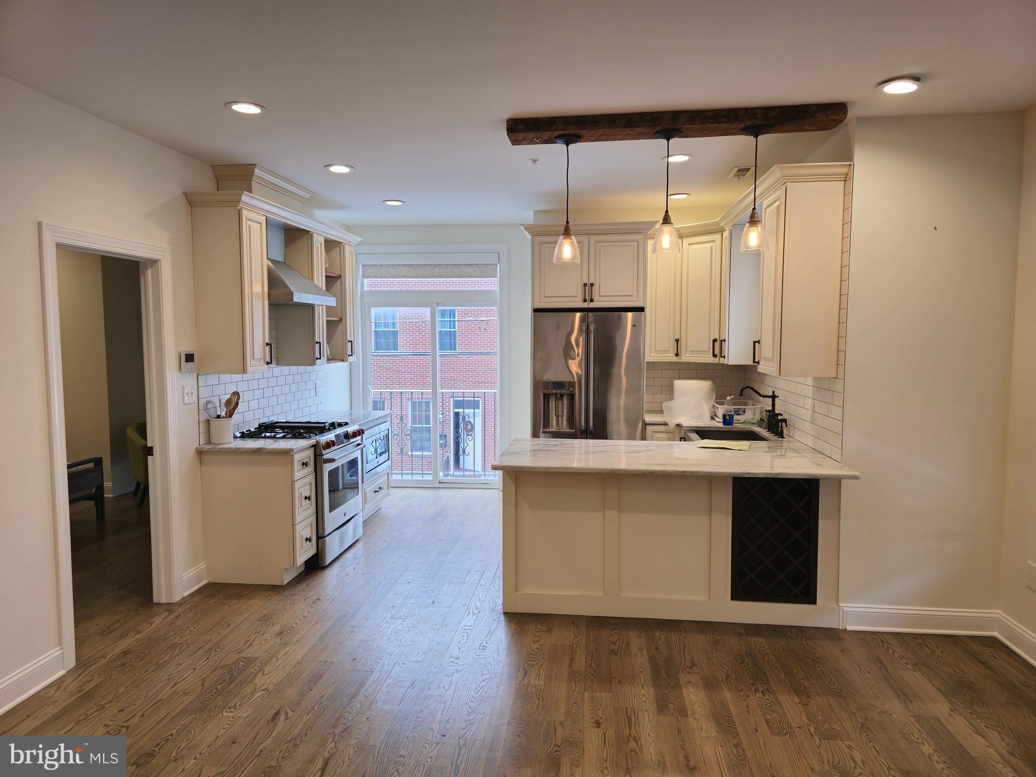 FRANCISVILLE - Residential Lease