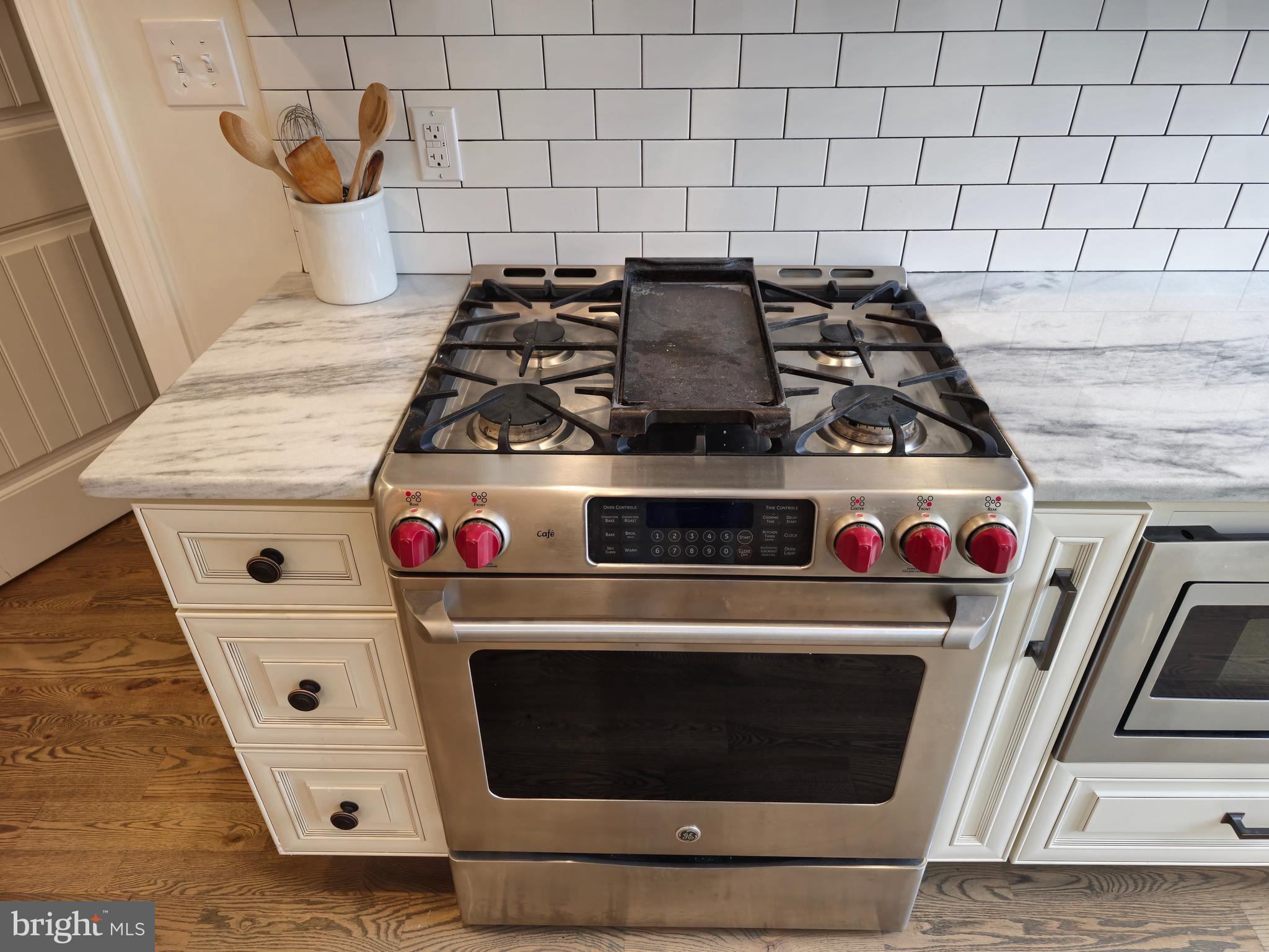 FRANCISVILLE - Residential Lease