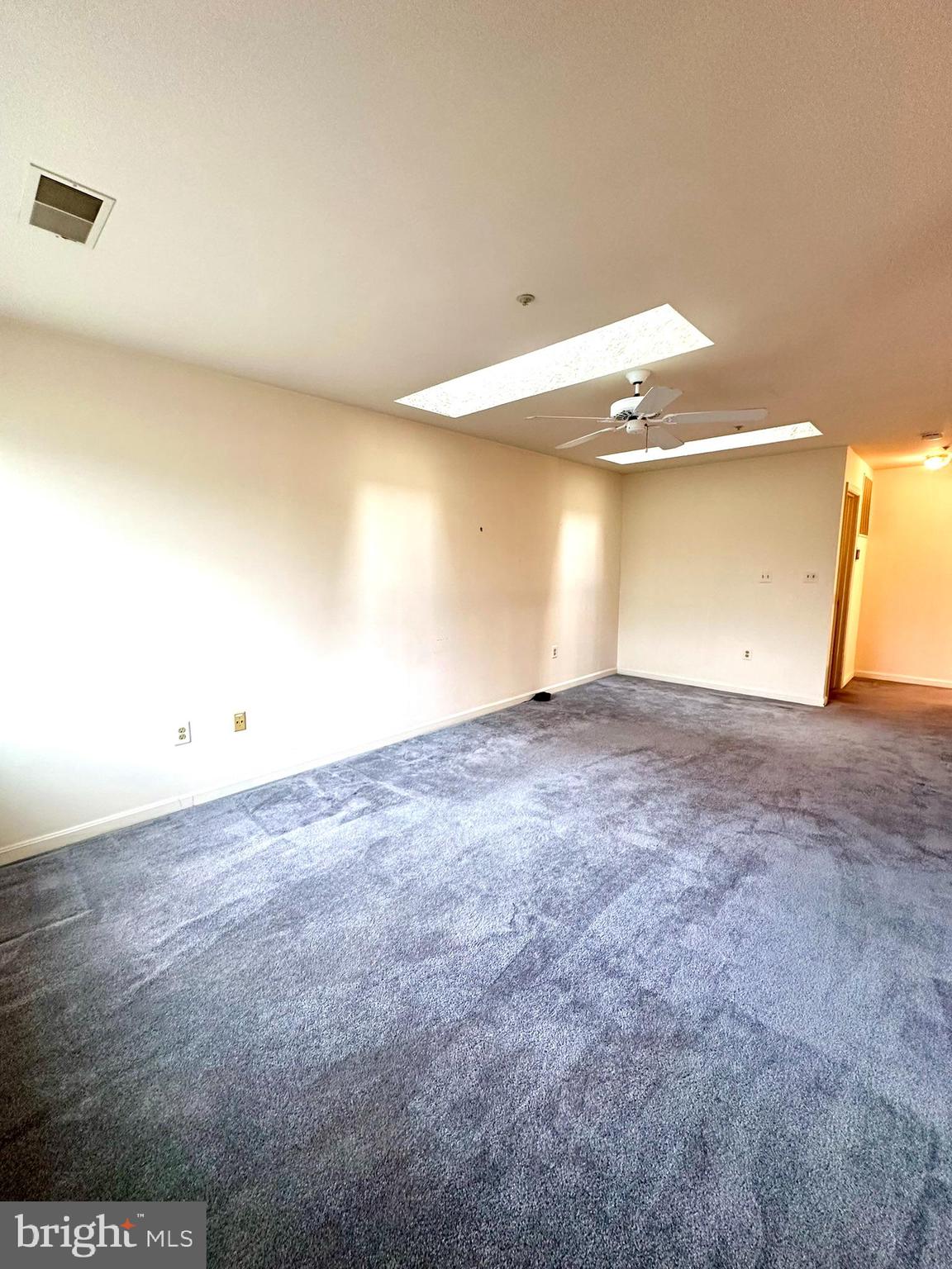 KENTLANDS RIDGE - Residential