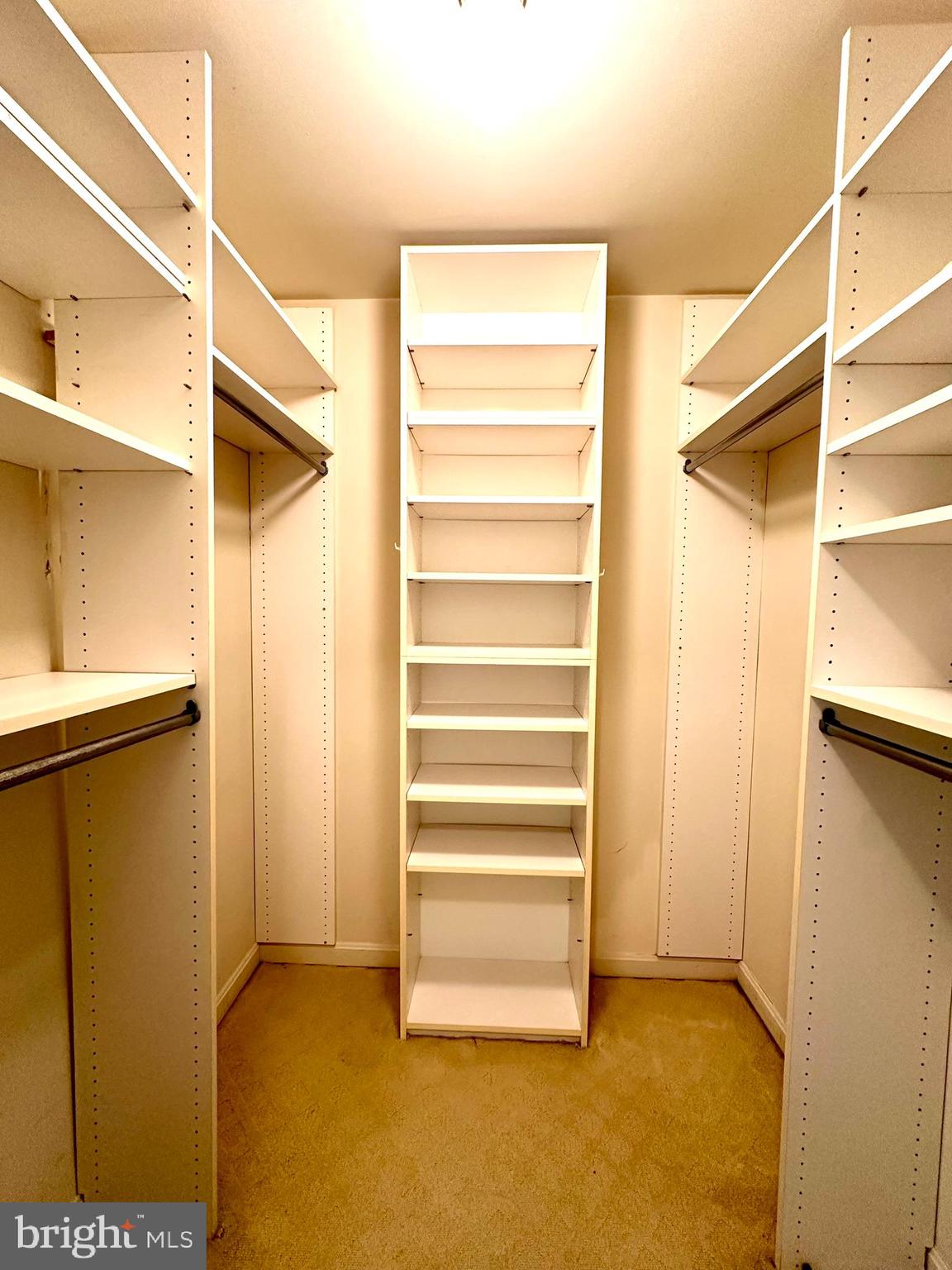 KENTLANDS RIDGE - Residential