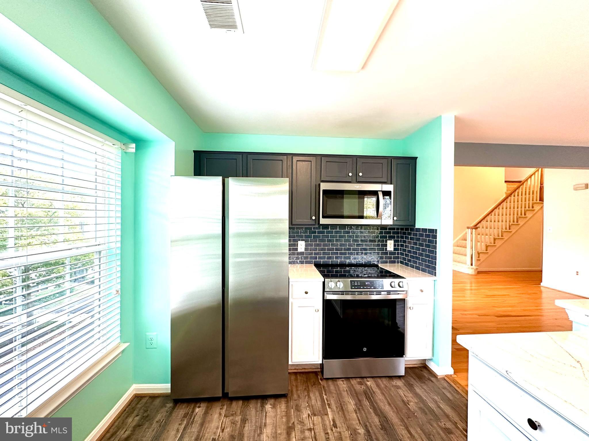 KENTLANDS RIDGE - Residential