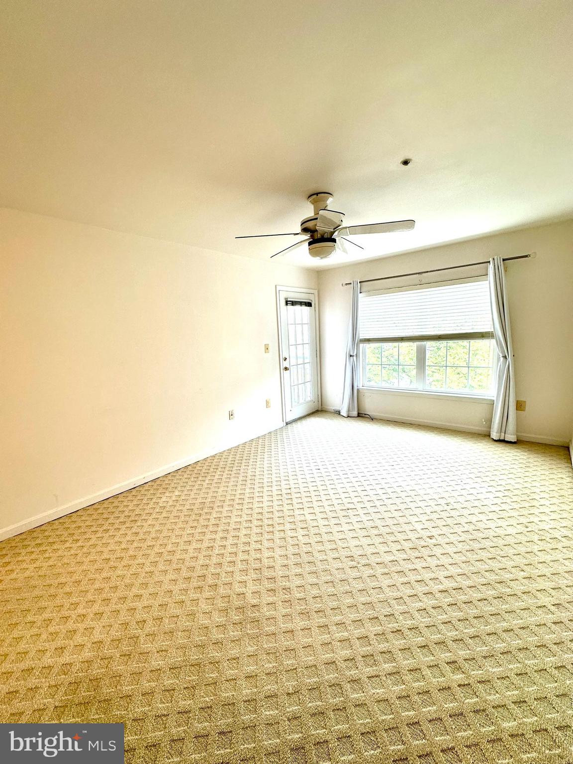 KENTLANDS RIDGE - Residential